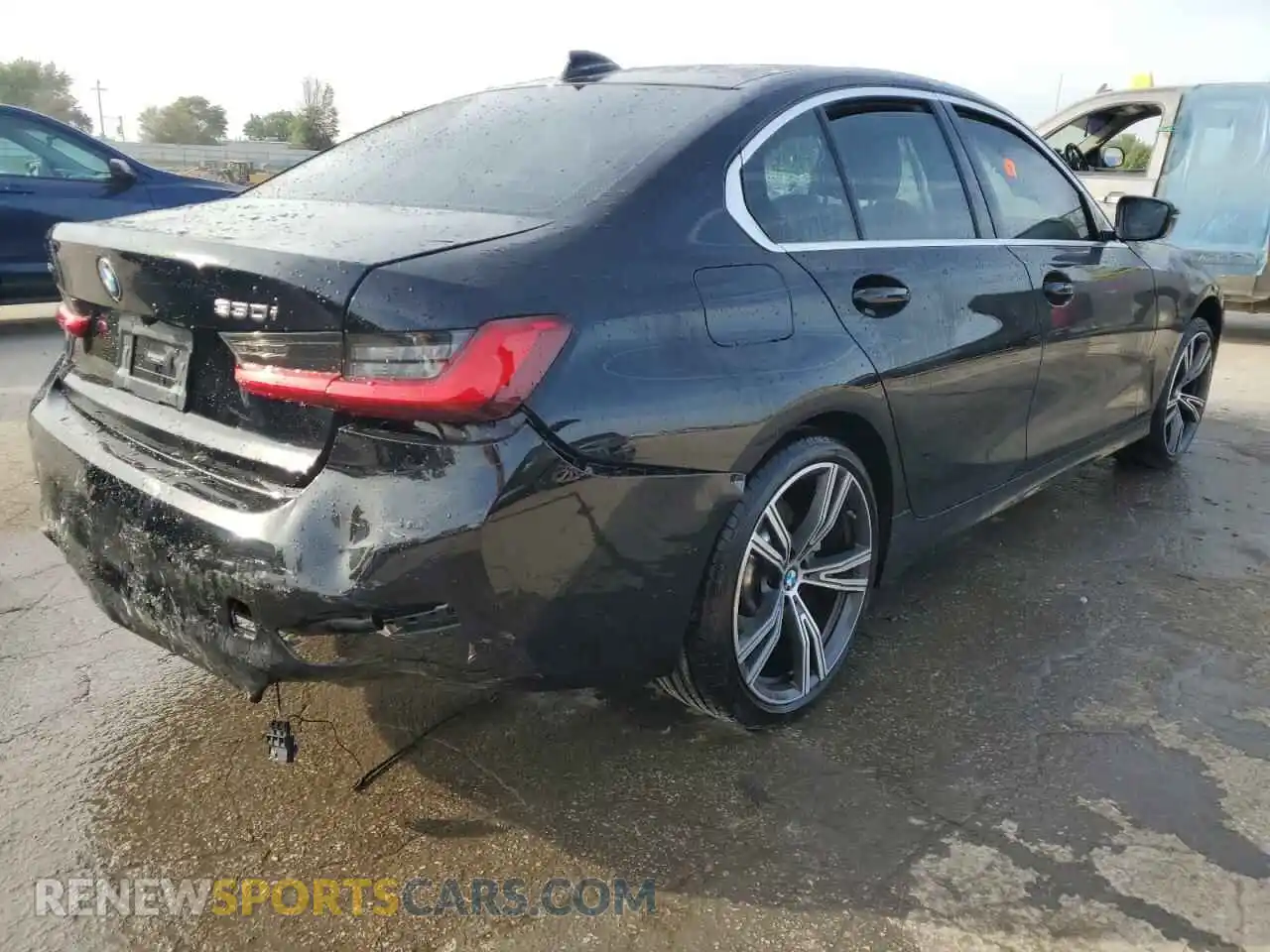 3 Photograph of a damaged car 3MW5R7J05M8B84055 BMW 3 SERIES 2021