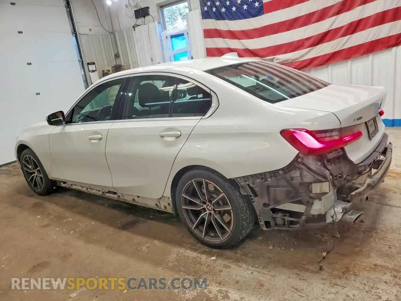 2 Photograph of a damaged car 3MW5R7J05M8B88297 BMW 3 SERIES 2021