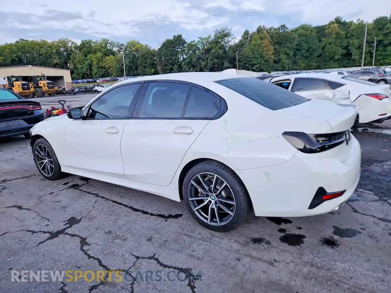 2 Photograph of a damaged car 3MW5R7J05M8C18494 BMW 3 SERIES 2021