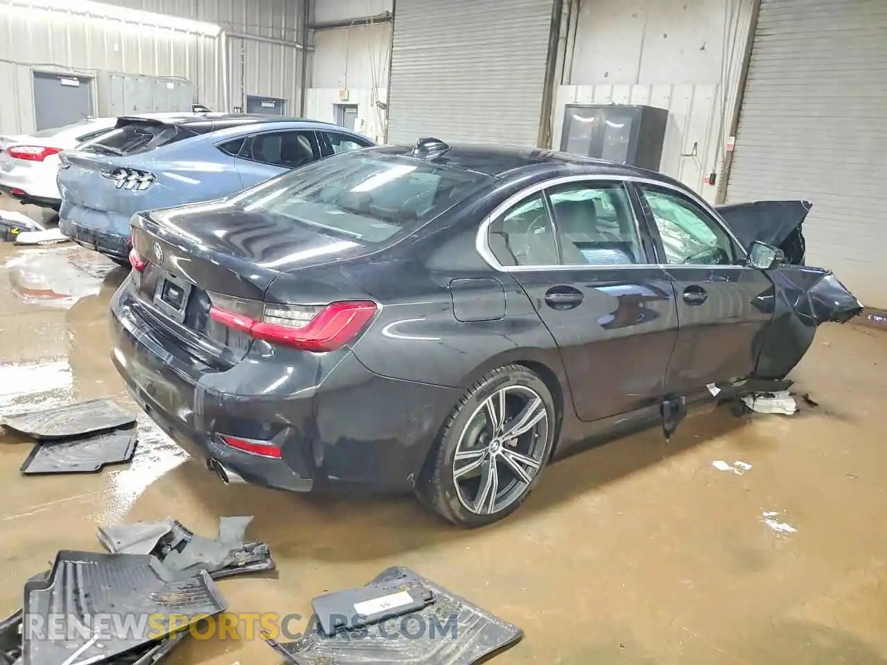 3 Photograph of a damaged car 3MW5R7J05M8C21587 BMW 3 SERIES 2021