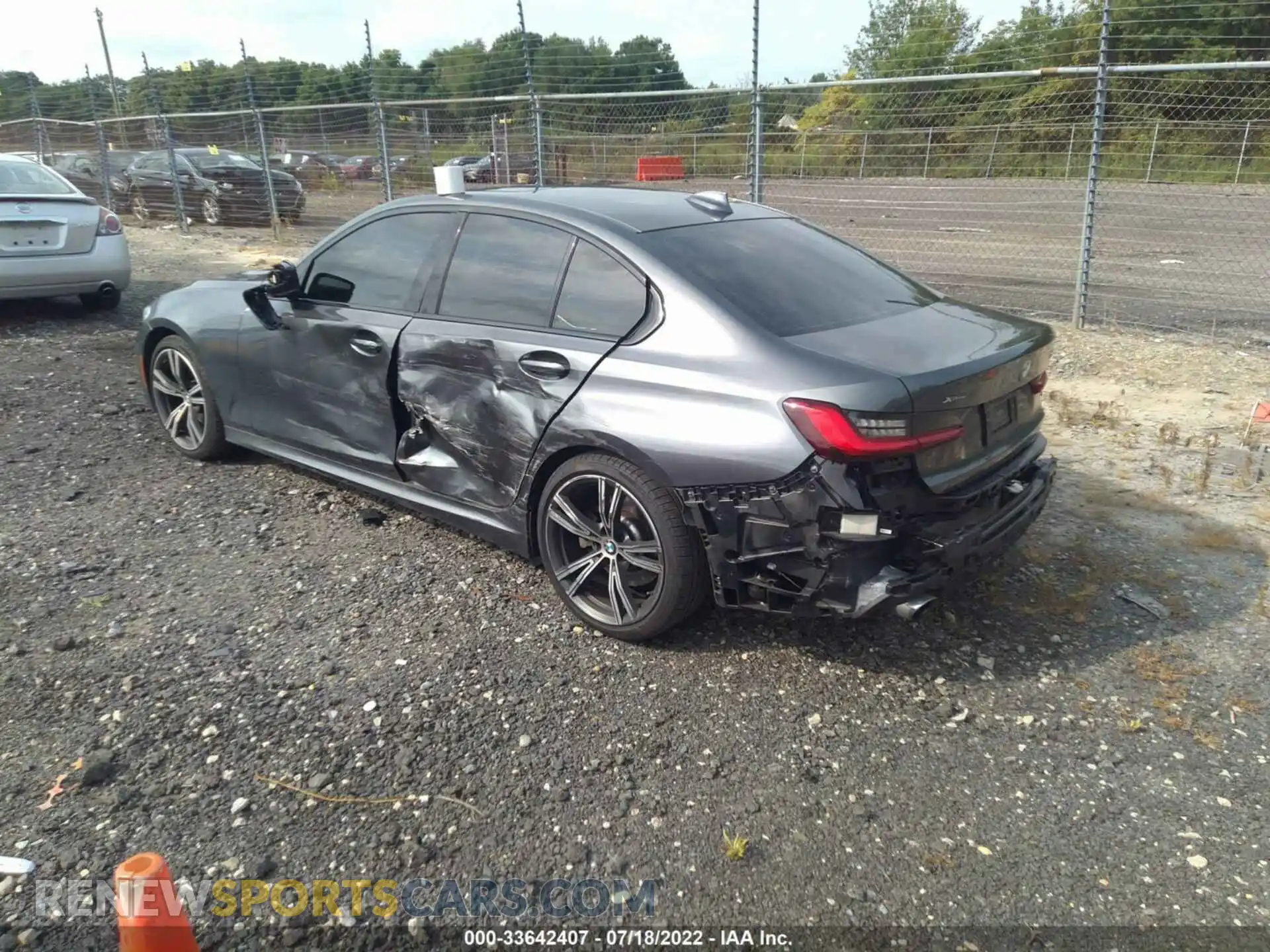 3 Photograph of a damaged car 3MW5R7J07M8C04239 BMW 3 SERIES 2021