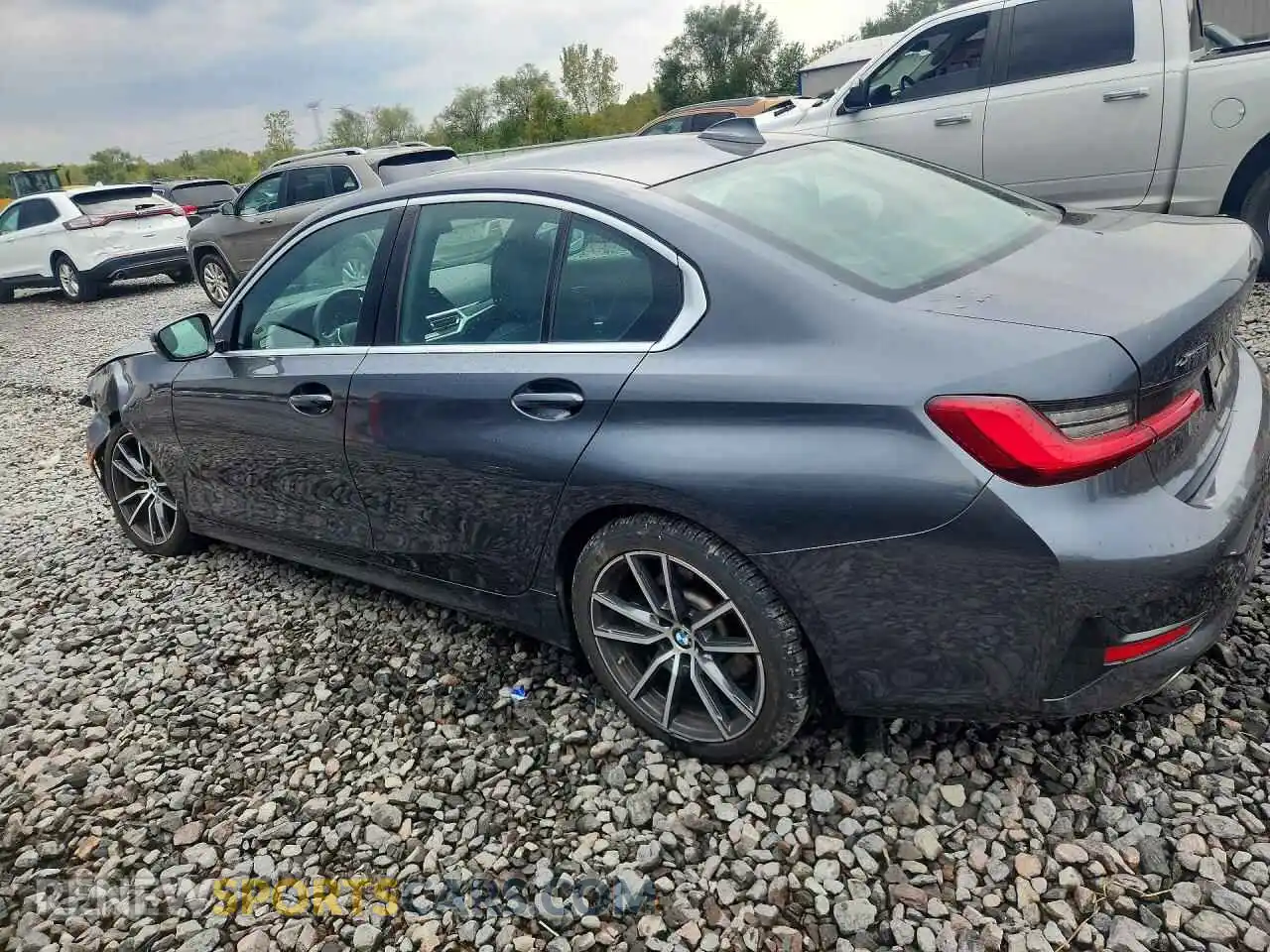 2 Photograph of a damaged car 3MW5R7J07M8C17654 BMW 3 SERIES 2021