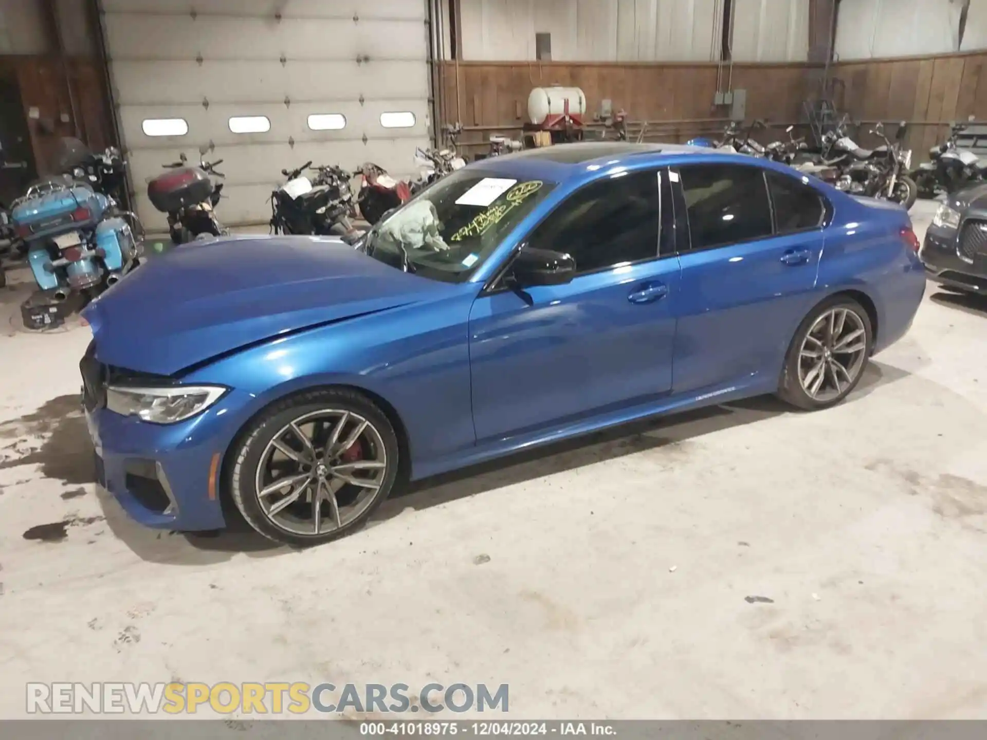 2 Photograph of a damaged car 3MW5U7J03M8B49500 BMW 3 SERIES 2021