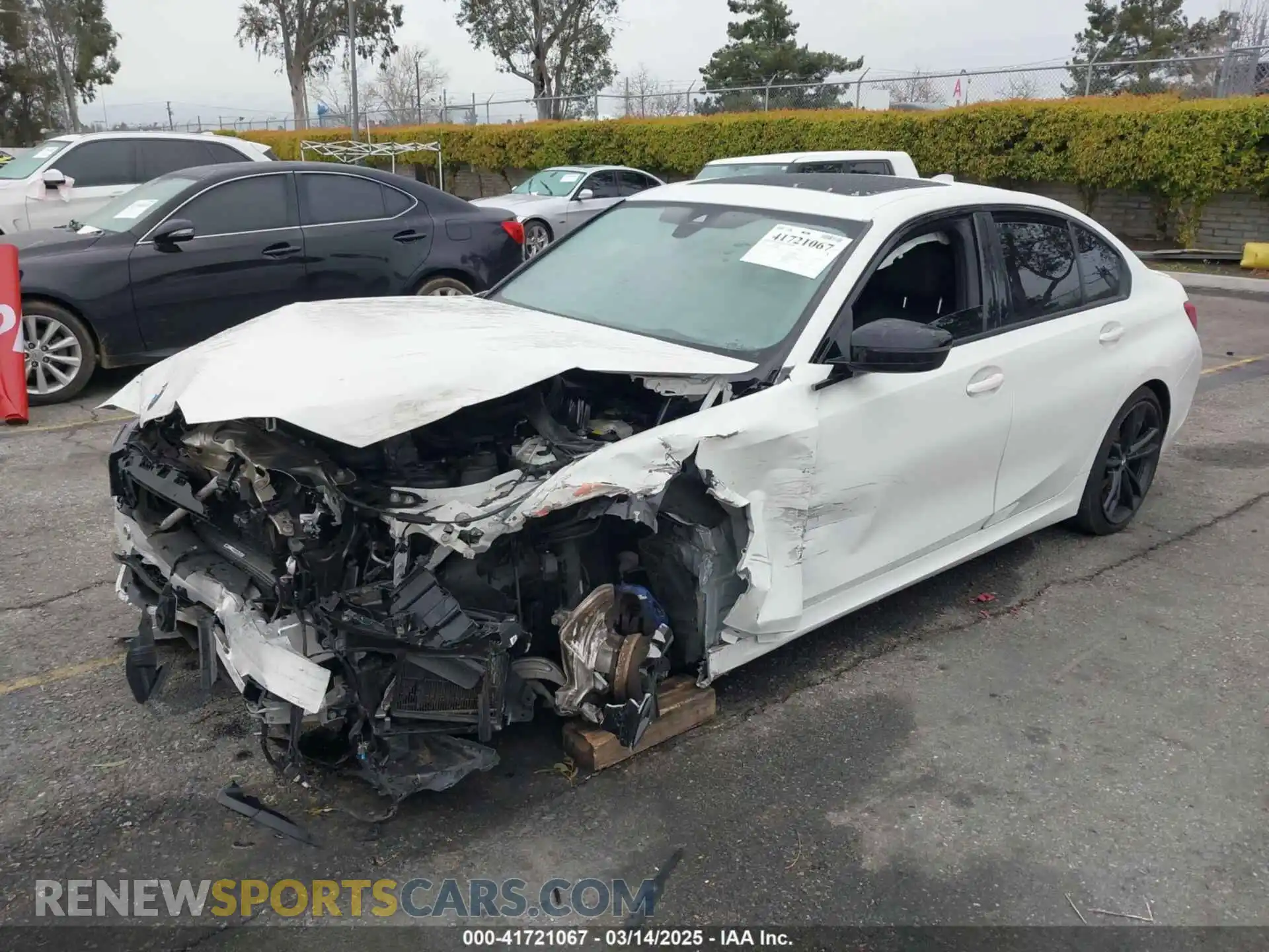 2 Photograph of a damaged car 3MW5U7J05M8B70283 BMW 3 SERIES 2021