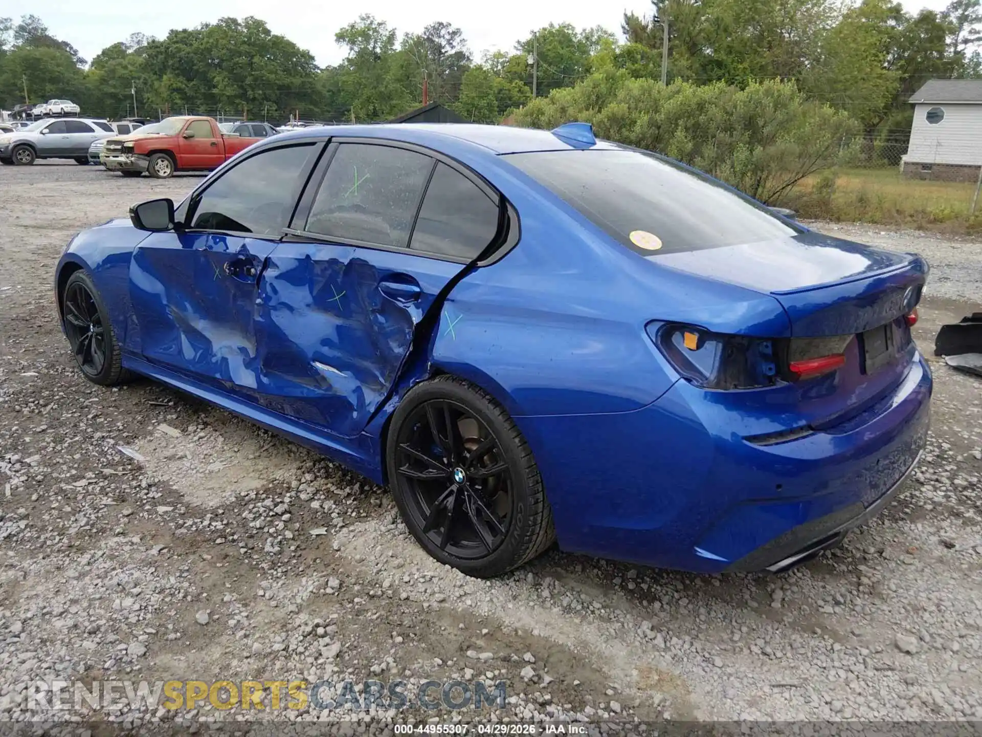 3 Photograph of a damaged car 3MW5U7J0XM8B52085 BMW 3 SERIES 2021