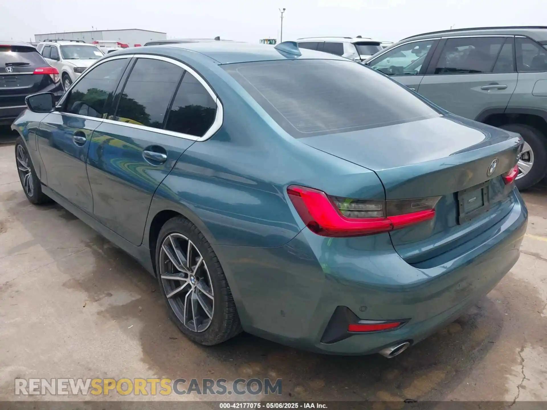 3 Photograph of a damaged car WBA5P7C02MFK71048 BMW 3 SERIES 2021