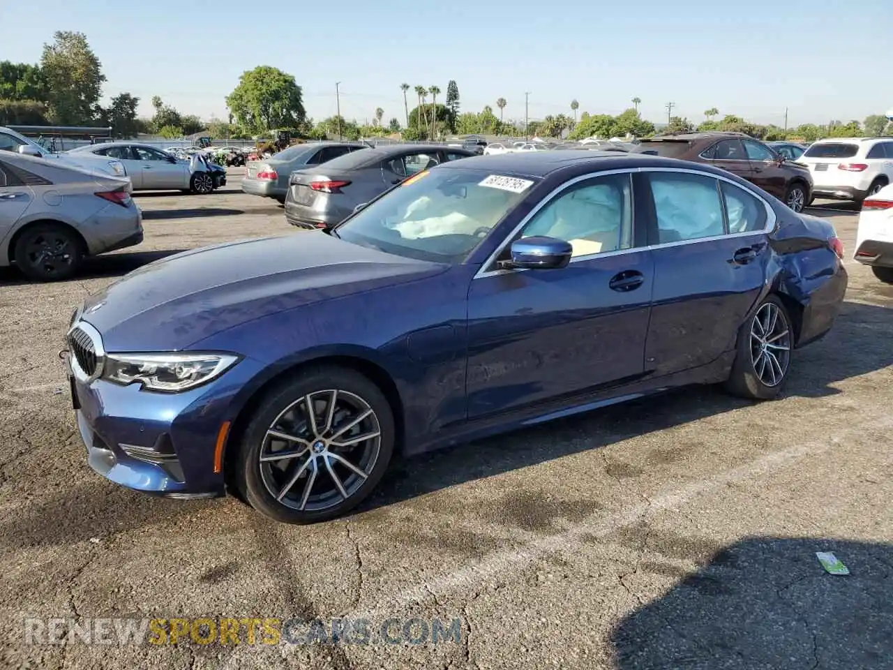1 Photograph of a damaged car WBA5P7C0XMFJ81680 BMW 3 SERIES 2021