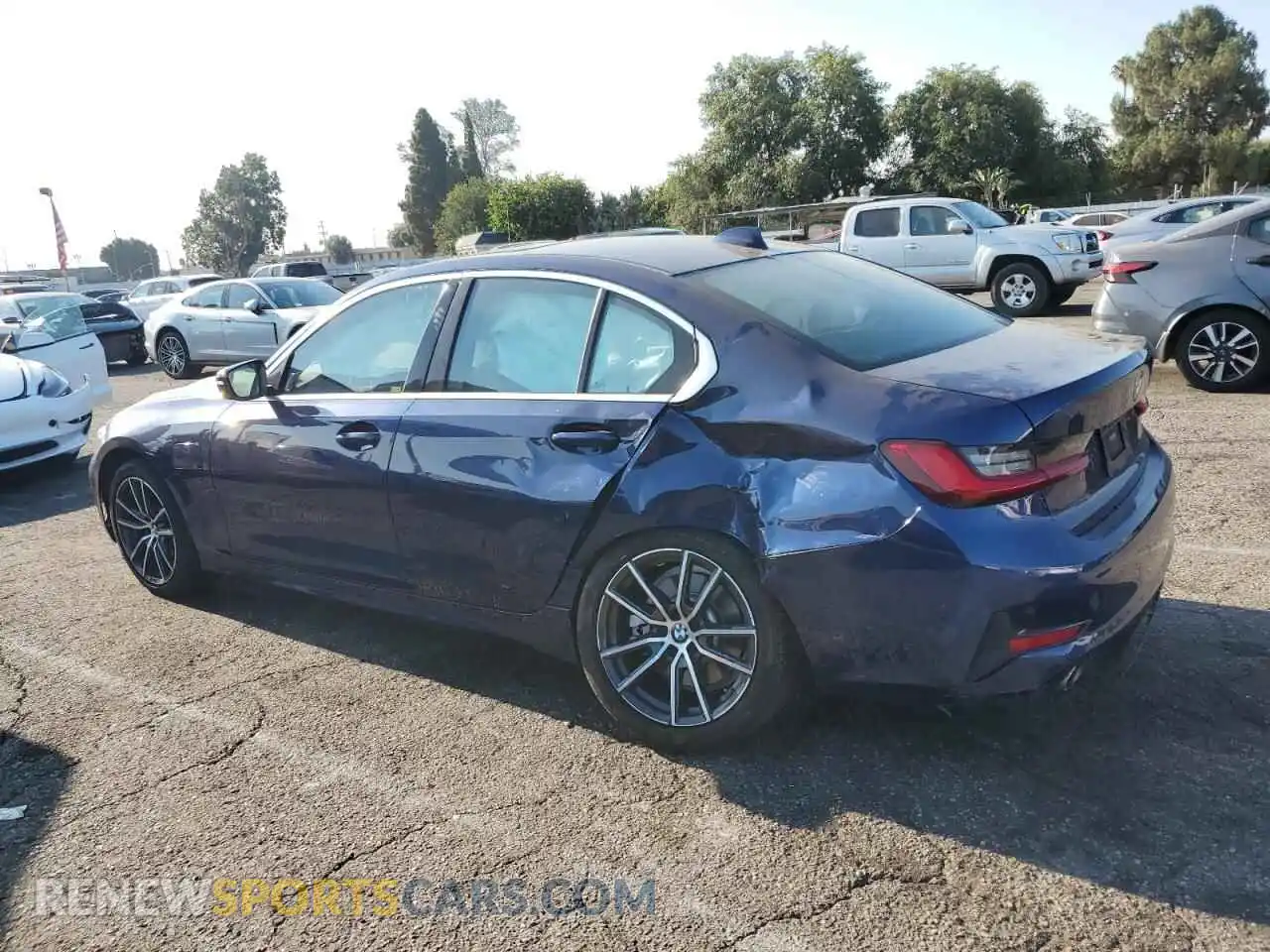 2 Photograph of a damaged car WBA5P7C0XMFJ81680 BMW 3 SERIES 2021