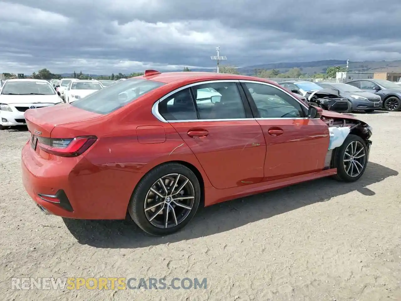 3 Photograph of a damaged car 3MW5R1J0XN8C65521 BMW 3 SERIES 2022