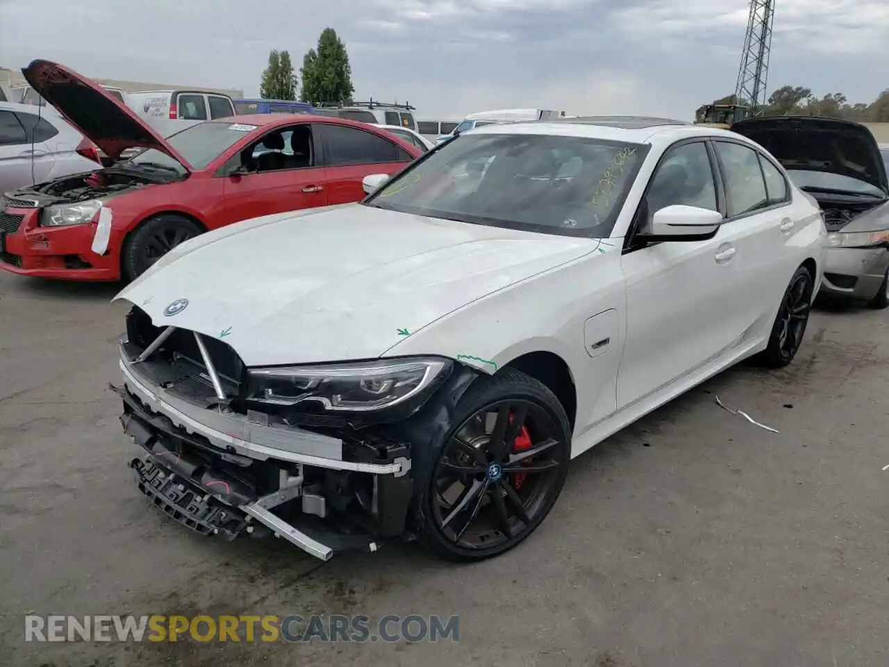 2 fotografías del automóvil dañado WBA5P7C08NFL63265 BMW 3 SERIES 2022