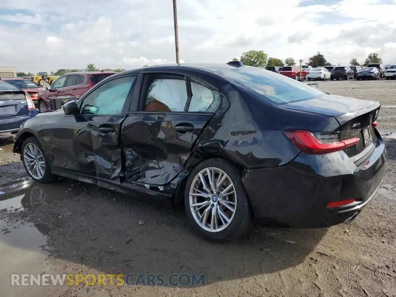 2 fotografías del automóvil dañado 3MW39FS05P8C98058 BMW 3 SERIES 2023