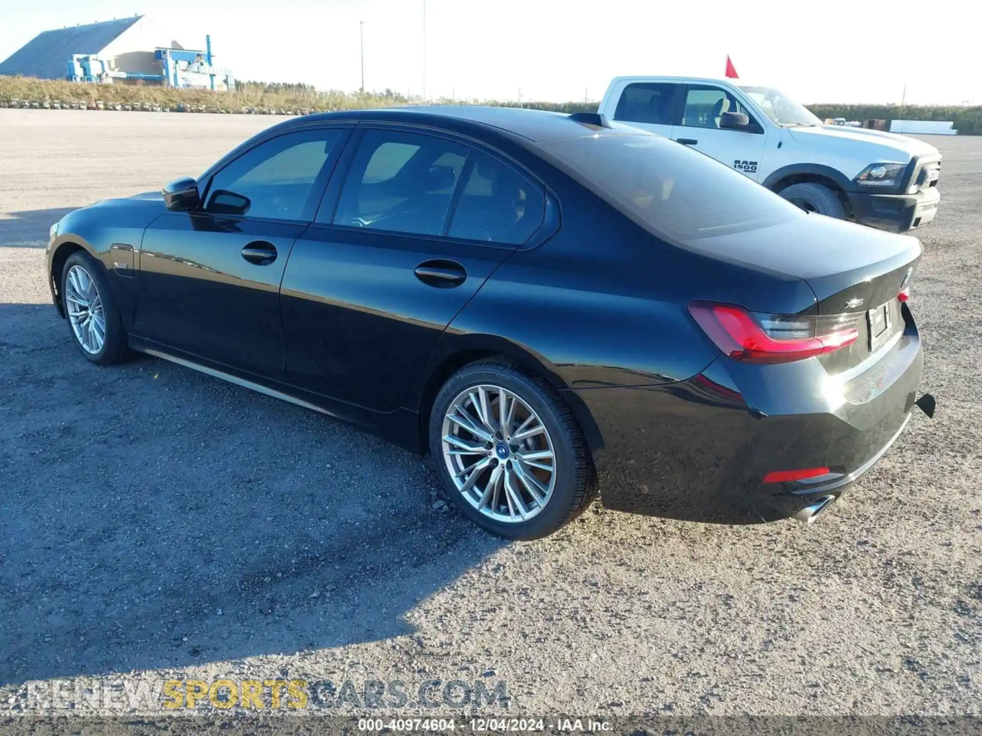 3 Photograph of a damaged car 3MW39FS05P8D11617 BMW 3 SERIES 2023