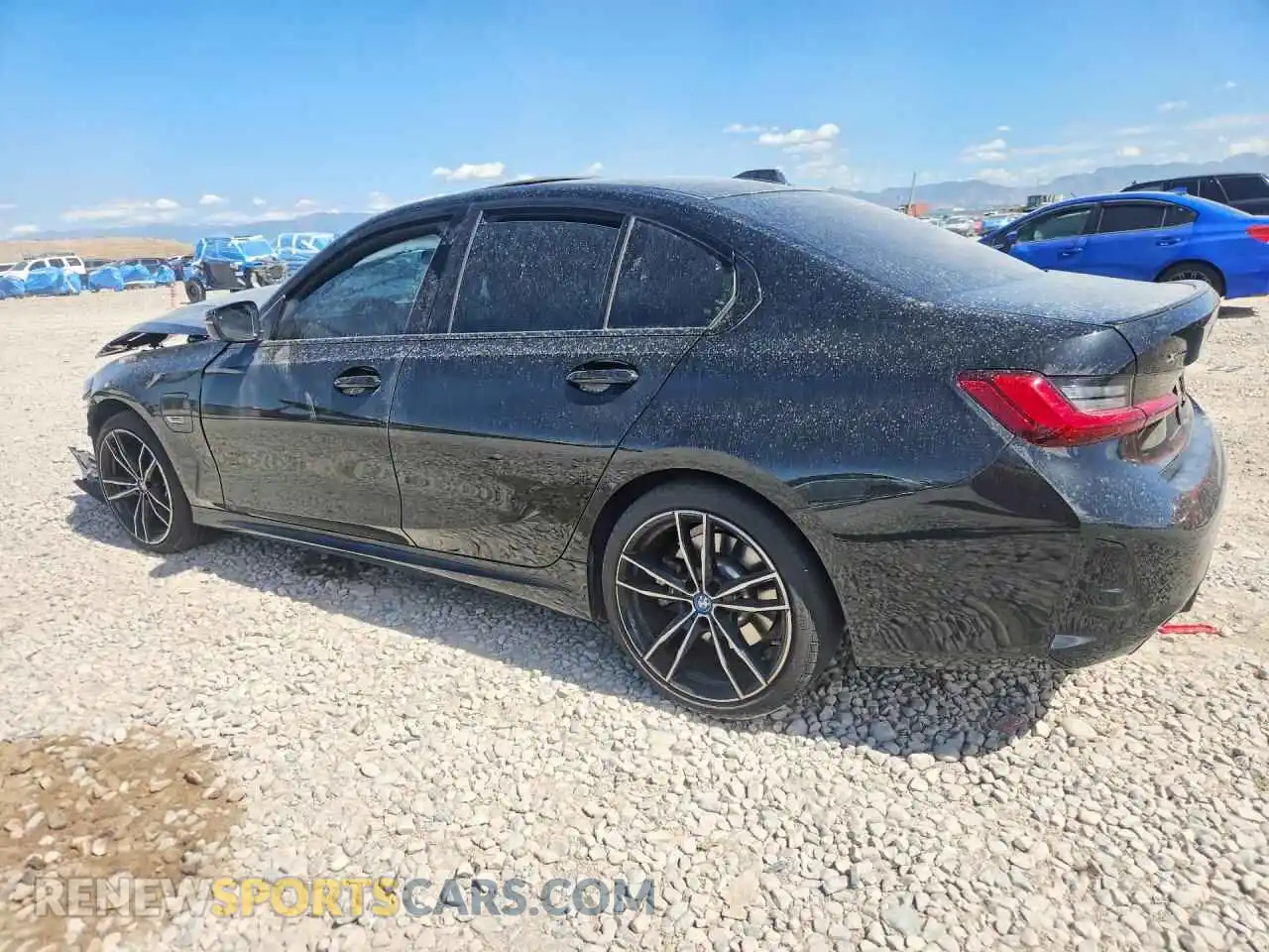 2 Photograph of a damaged car 3MW39FS08P8D08145 BMW 3 SERIES 2023