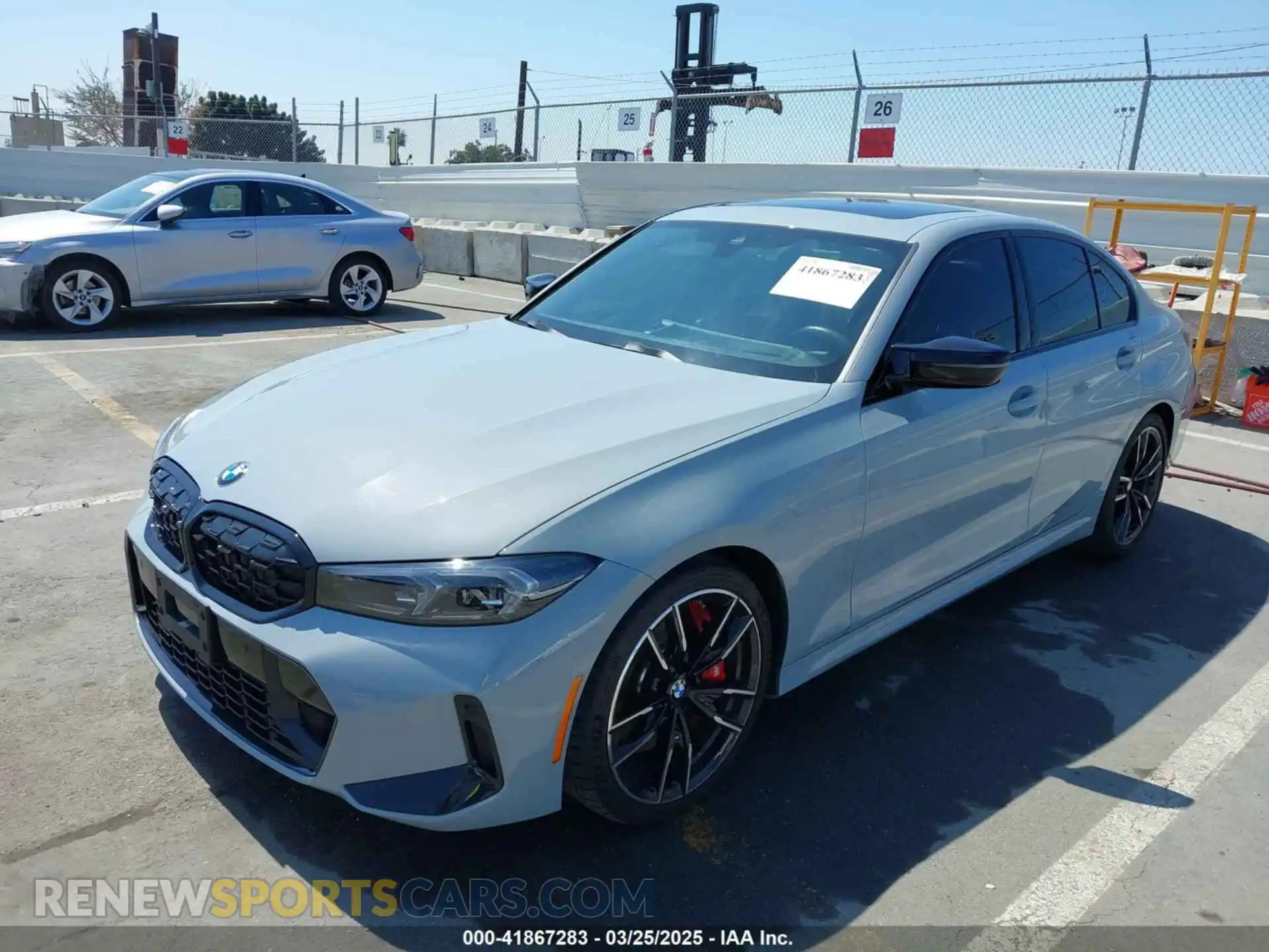 2 Photograph of a damaged car 3MW49FS05P8D26820 BMW 3 SERIES 2023