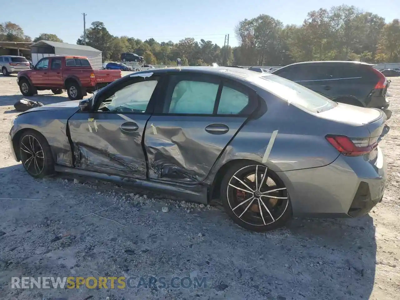 2 Photograph of a damaged car 3MW69FF07P8D33223 BMW 3 SERIES 2023