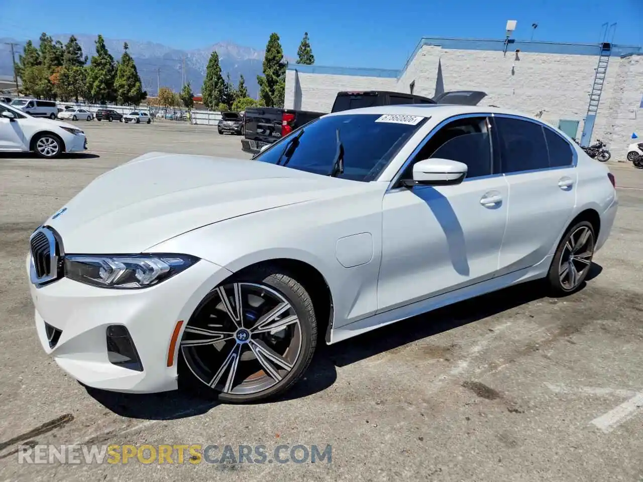 1 Photograph of a damaged car 3MW39FS07R8E60663 BMW 3 SERIES 2024