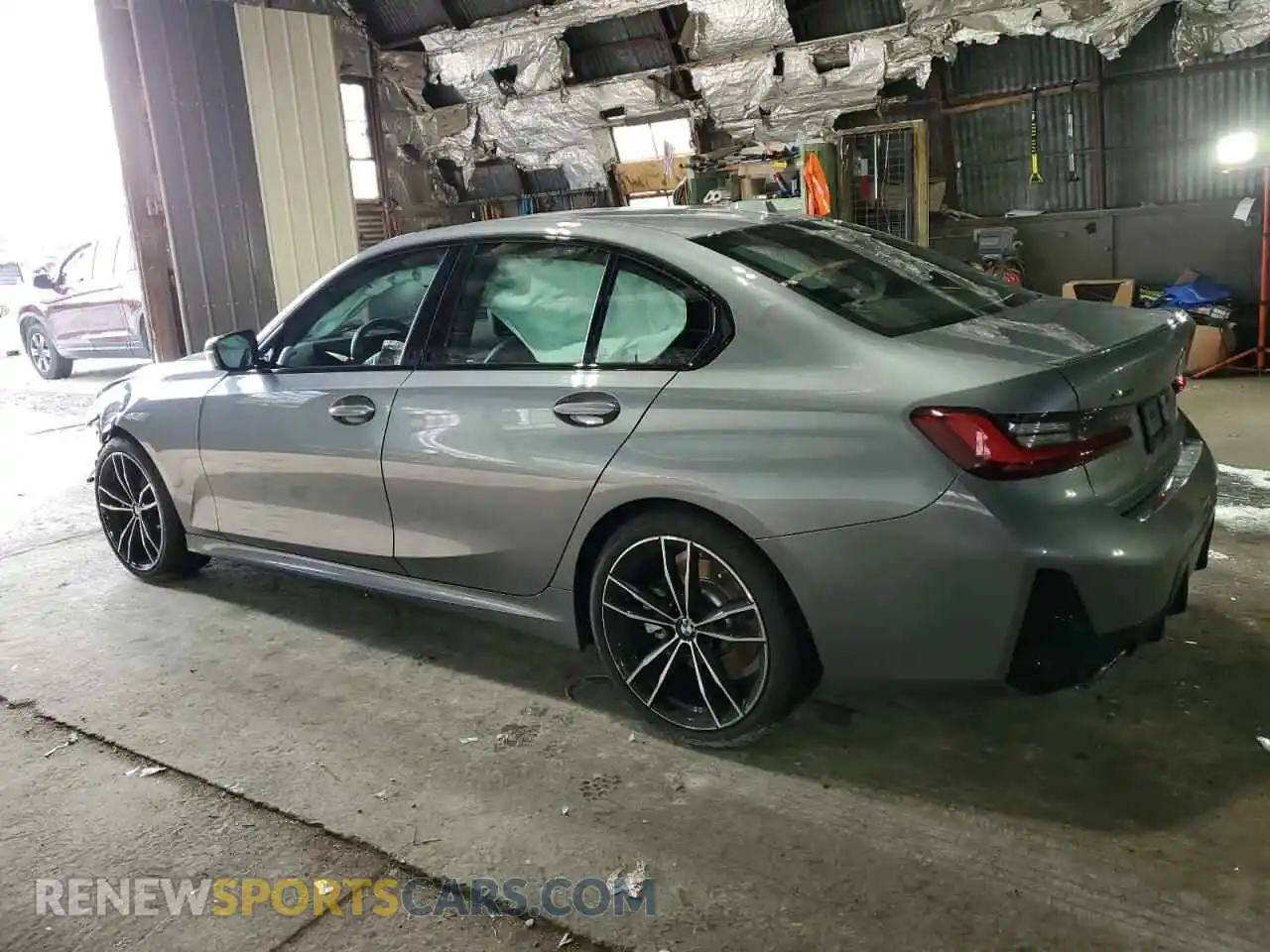 2 Photograph of a damaged car 3MW89FF00R8E33160 BMW 3 SERIES 2024