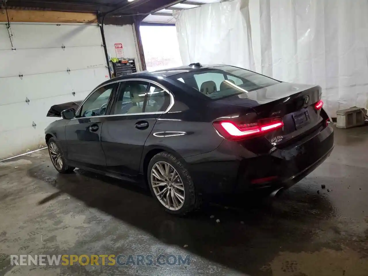 2 Photograph of a damaged car 3MW89FF02R8E11340 BMW 3 SERIES 2024