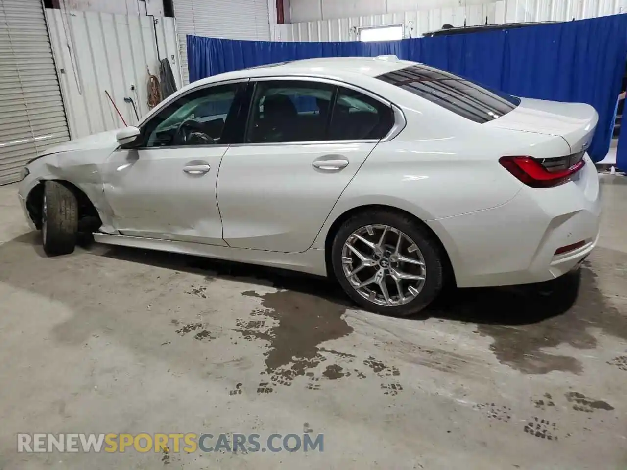2 Photograph of a damaged car 3MW89CW00S8F09366 BMW 3 SERIES 2025