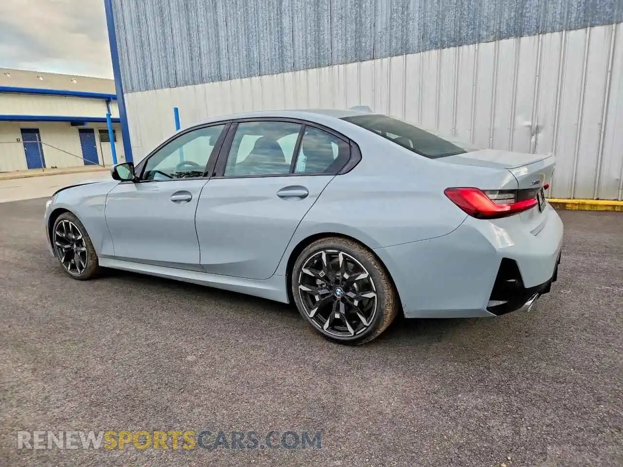 2 Photograph of a damaged car 3MW89CW05T8G09593 BMW 3 SERIES 2026