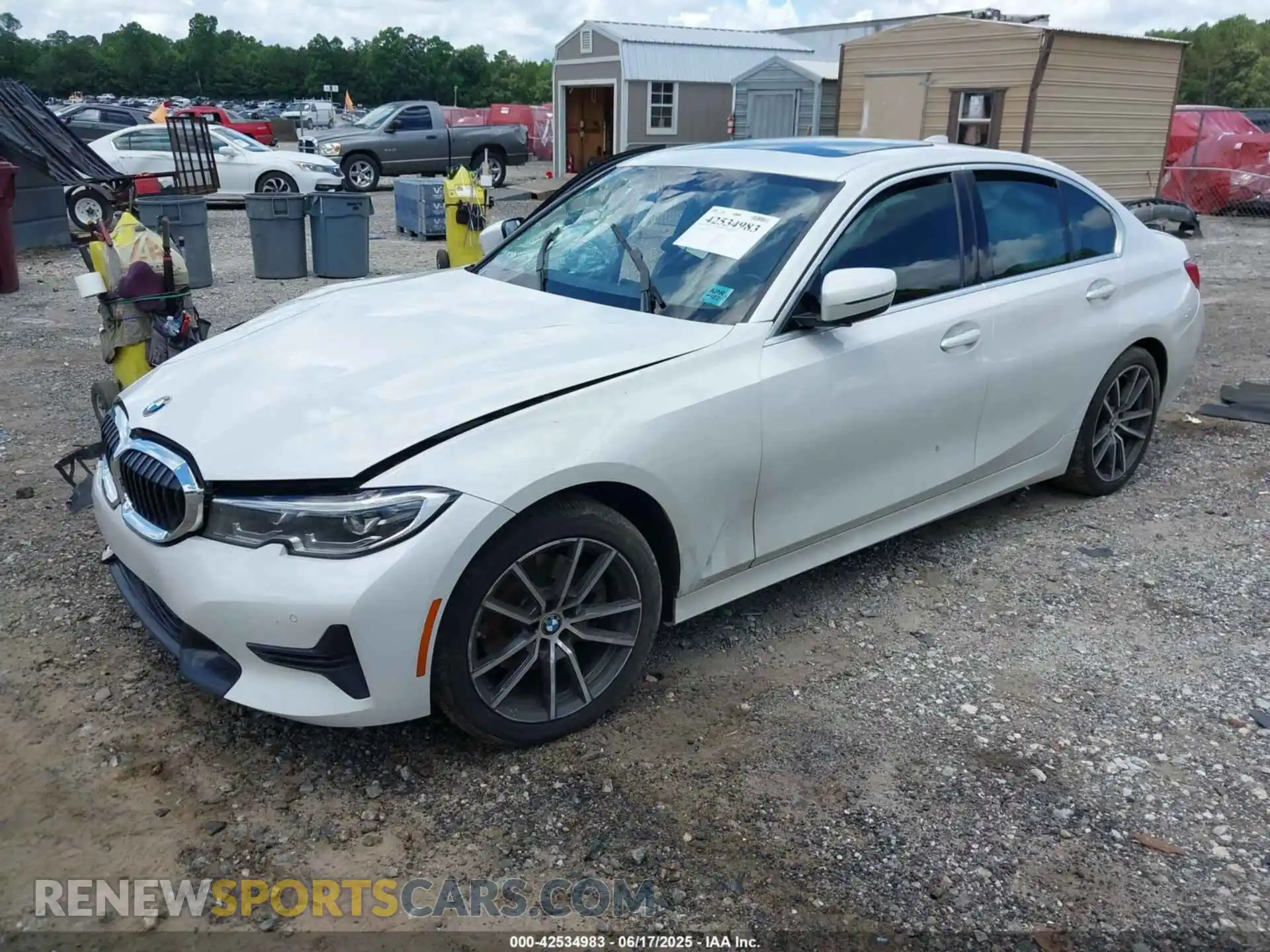 2 Фотография поврежденного автомобиля 3MW5R1J01L8B36595 BMW 330I 2020