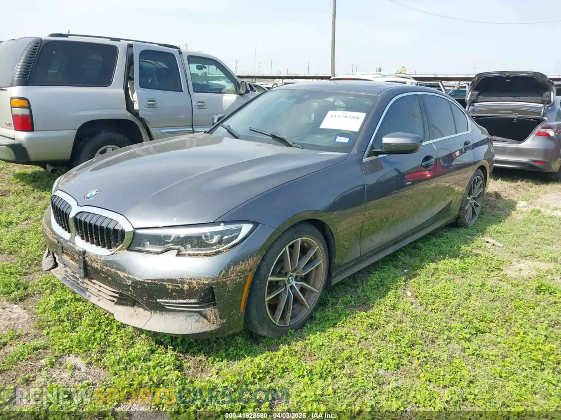 2 Photograph of a damaged car 3MW5R1J02L8B16680 BMW 330I 2020