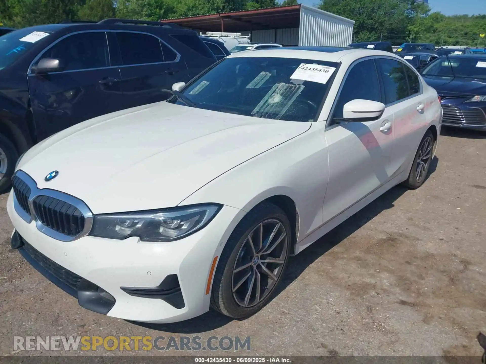 2 Фотография поврежденного автомобиля 3MW5R1J06L8B09862 BMW 330I 2020