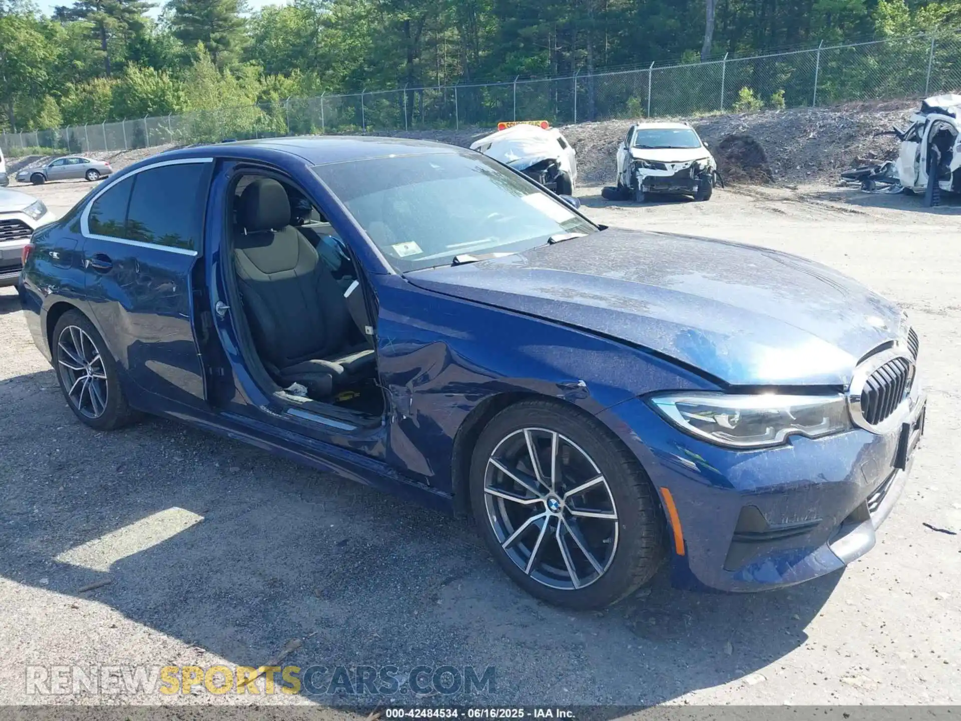 1 Фотография поврежденного автомобиля 3MW5R7J01L8B09898 BMW 330I 2020