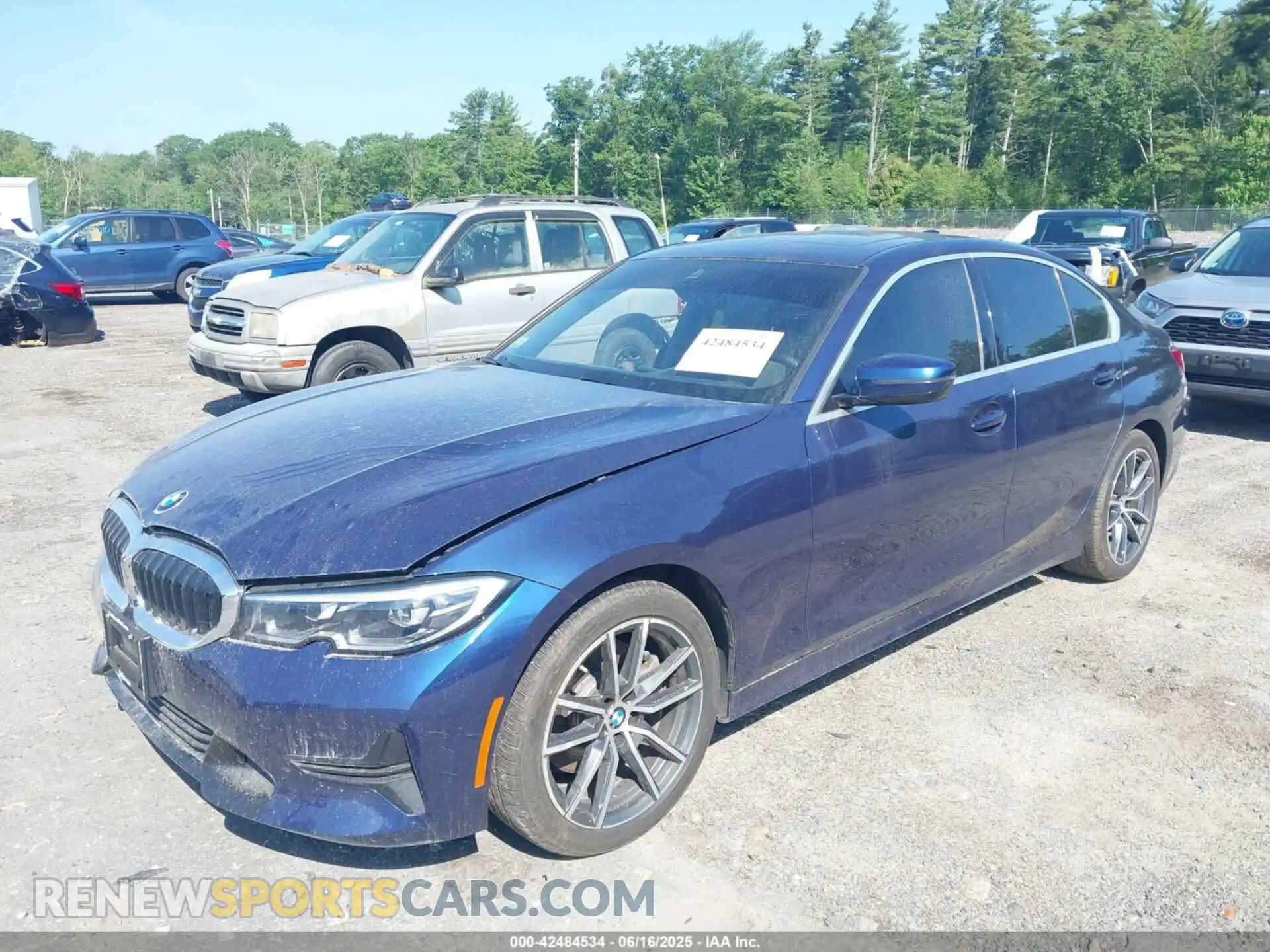 2 Фотография поврежденного автомобиля 3MW5R7J01L8B09898 BMW 330I 2020