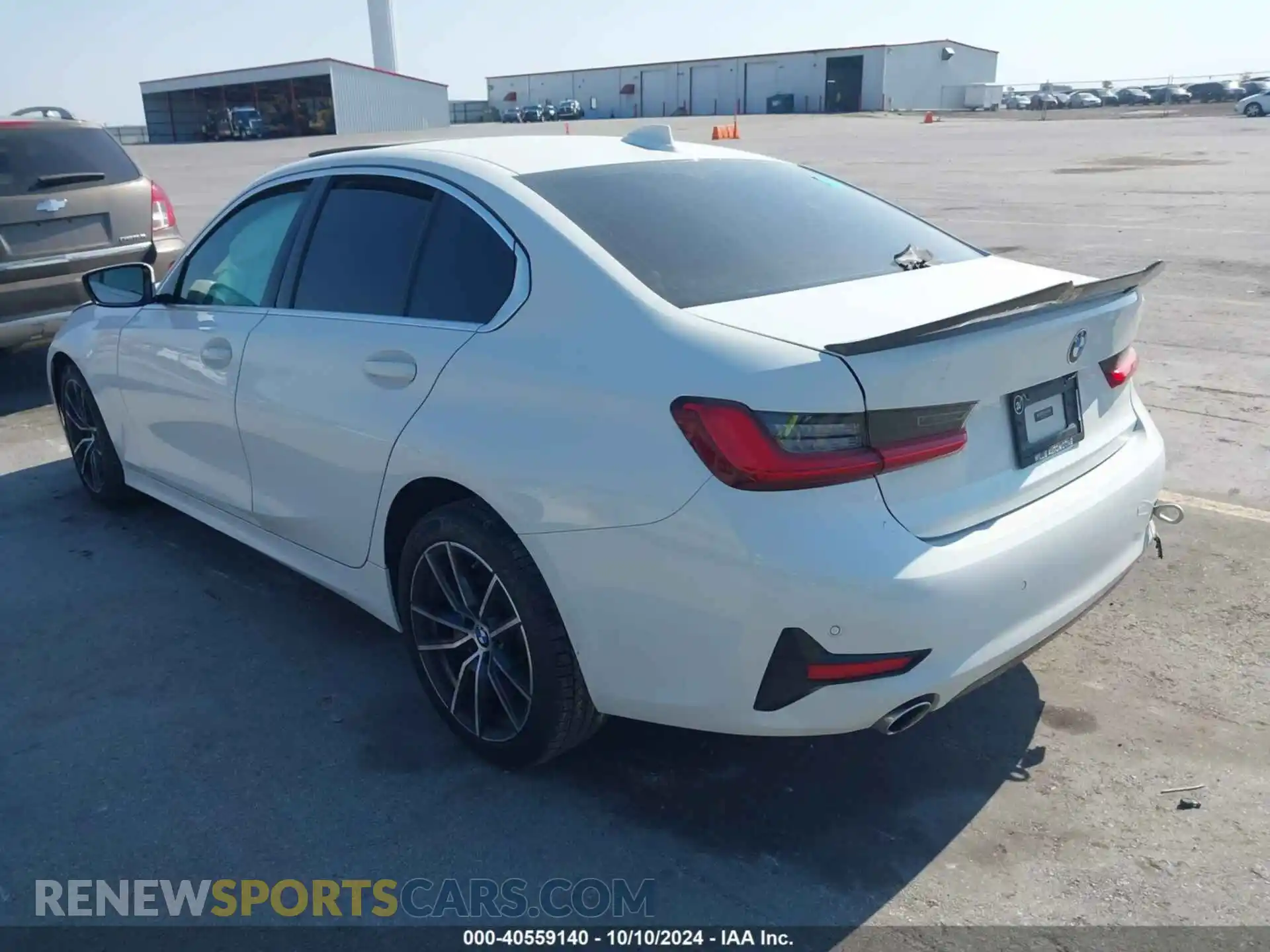 3 Фотография поврежденного автомобиля 3MW5R7J01L8B24899 BMW 330I 2020
