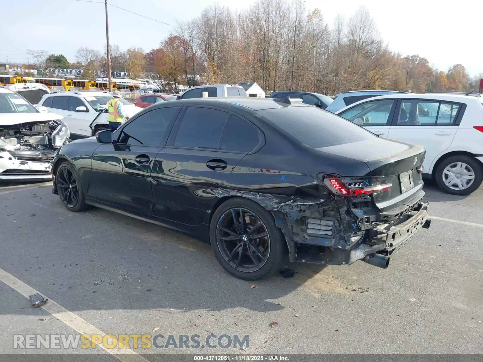 3 Photograph of a damaged car 3MW5R1J00M8B53566 BMW 330I 2021