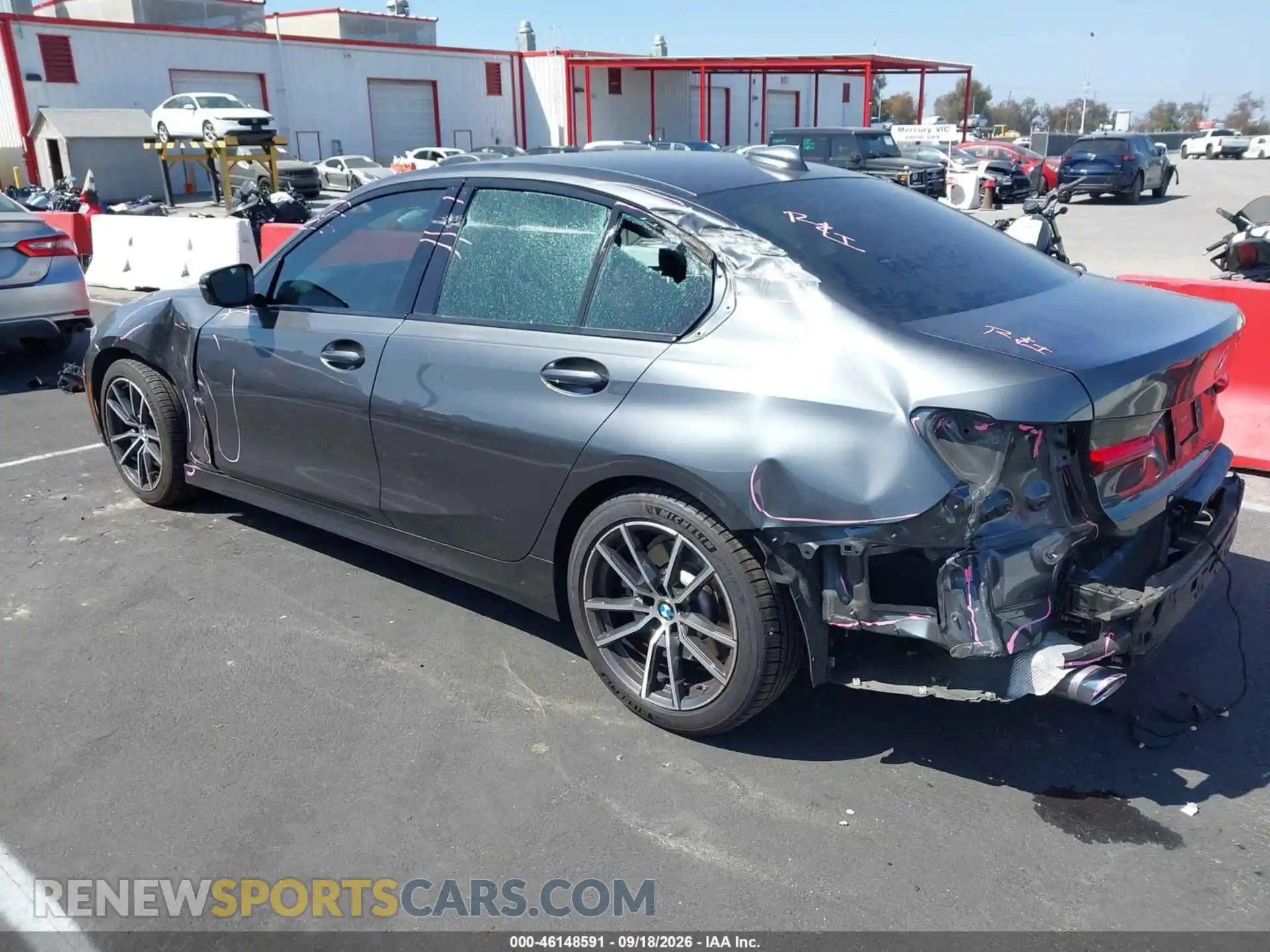 3 Photograph of a damaged car 3MW5R1J00M8B96286 BMW 330I 2021