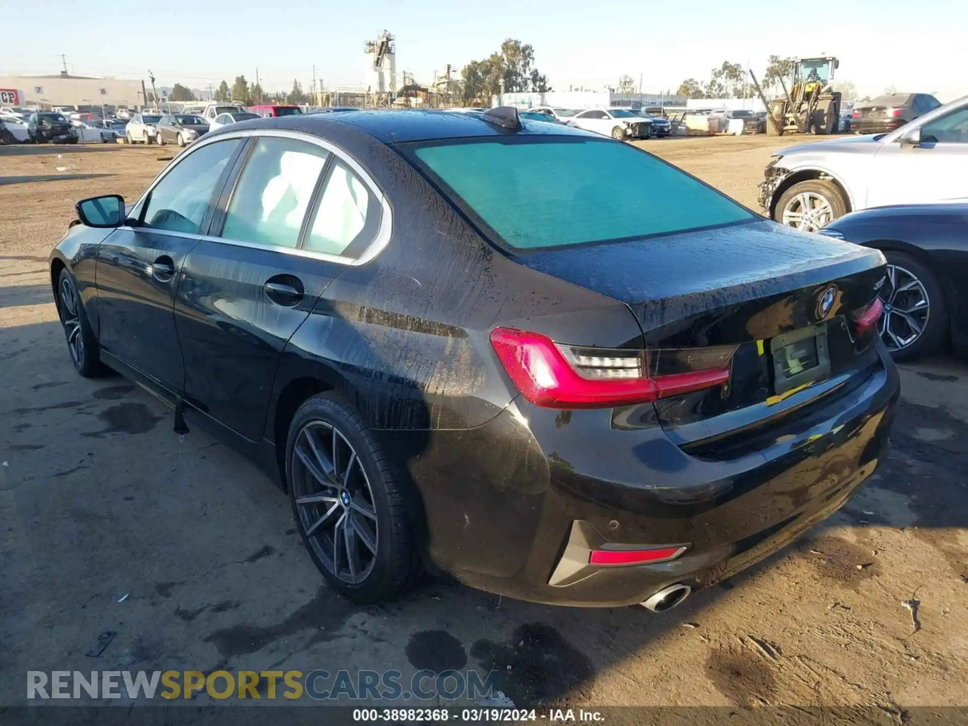 3 Photograph of a damaged car 3MW5R1J01M8B98645 BMW 330I 2021