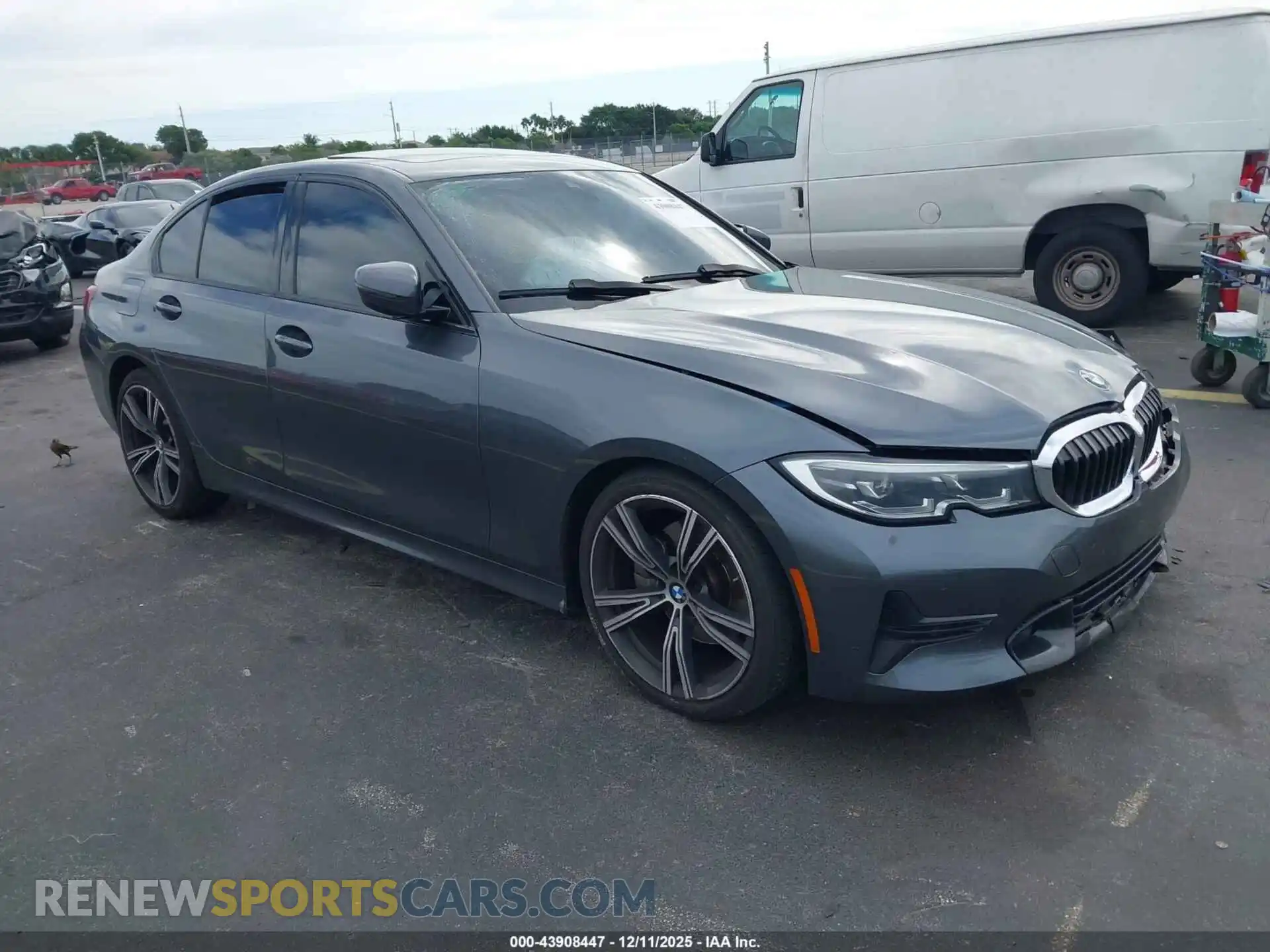 1 Photograph of a damaged car 3MW5R1J03M8C06339 BMW 330I 2021