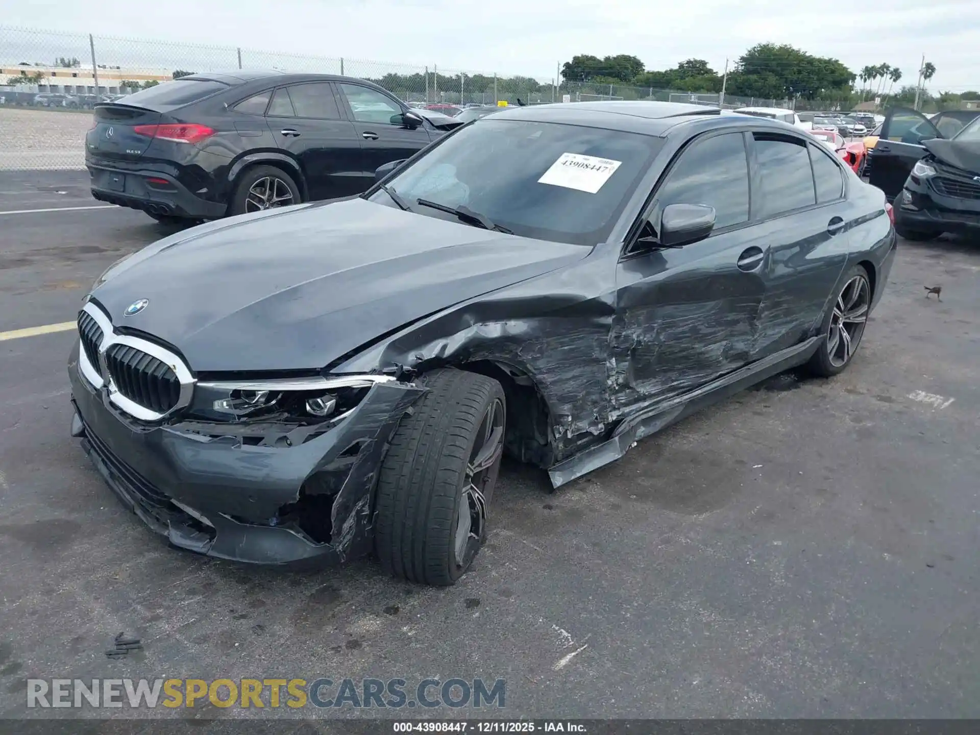 2 Photograph of a damaged car 3MW5R1J03M8C06339 BMW 330I 2021