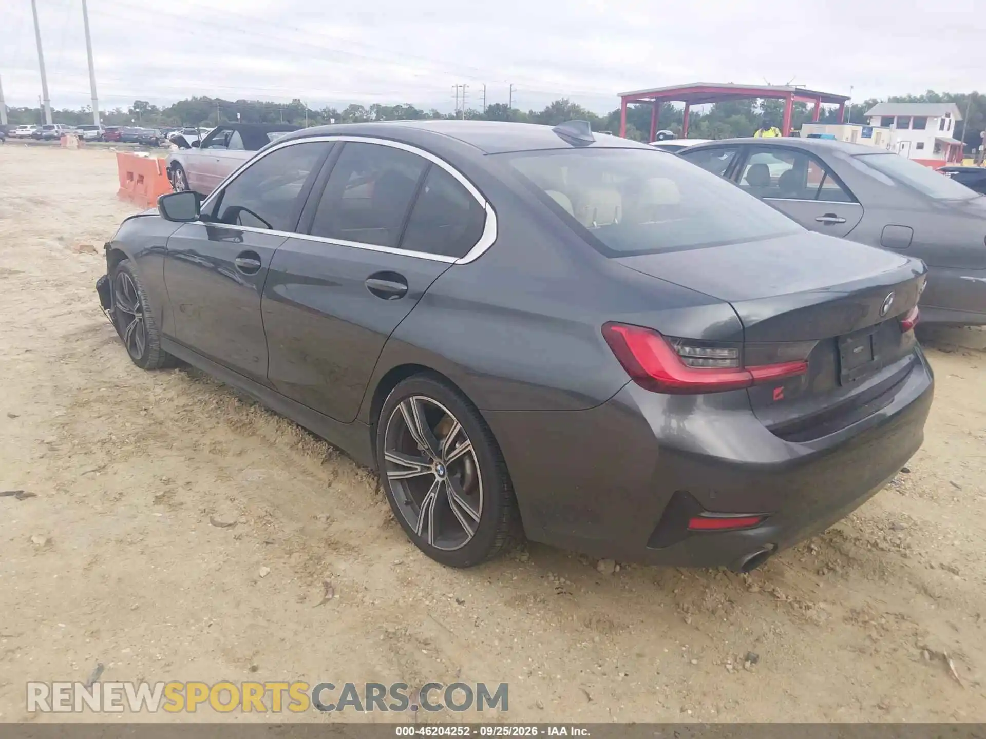 3 Фотография поврежденного автомобиля 3MW5R1J04M8C01554 BMW 330I 2021
