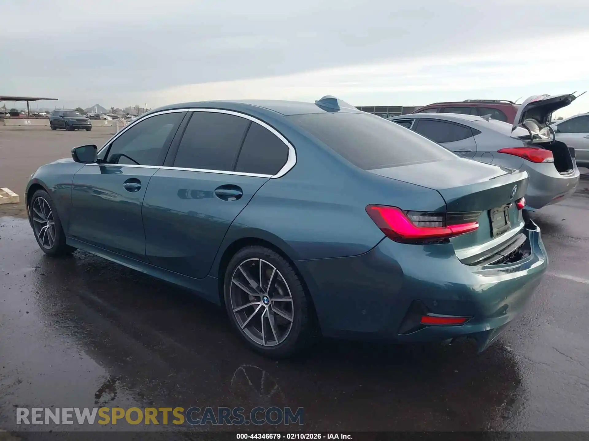 3 Photograph of a damaged car 3MW5R1J04M8C09329 BMW 330I 2021