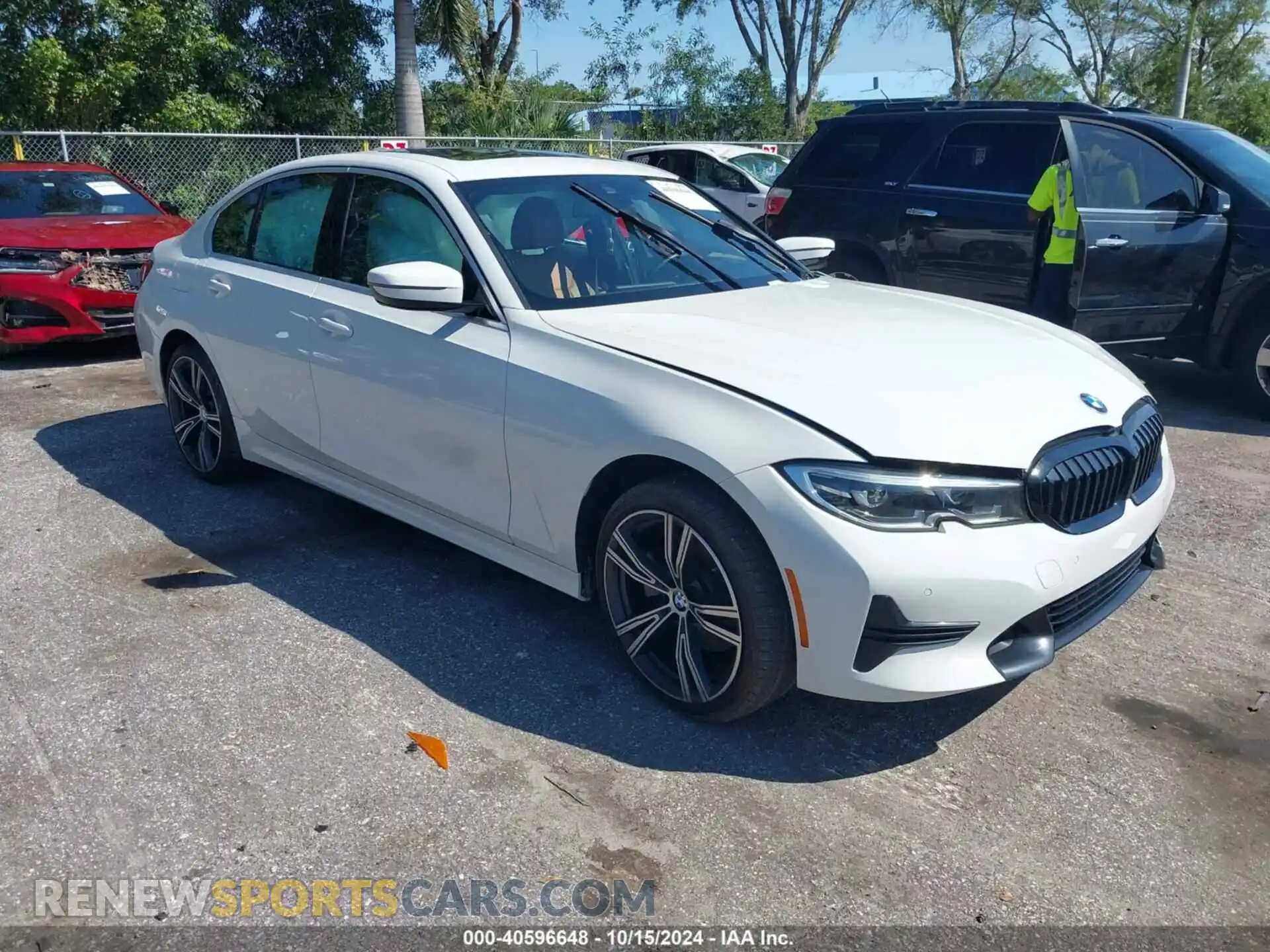 1 Photograph of a damaged car 3MW5R1J05M8C03572 BMW 330I 2021