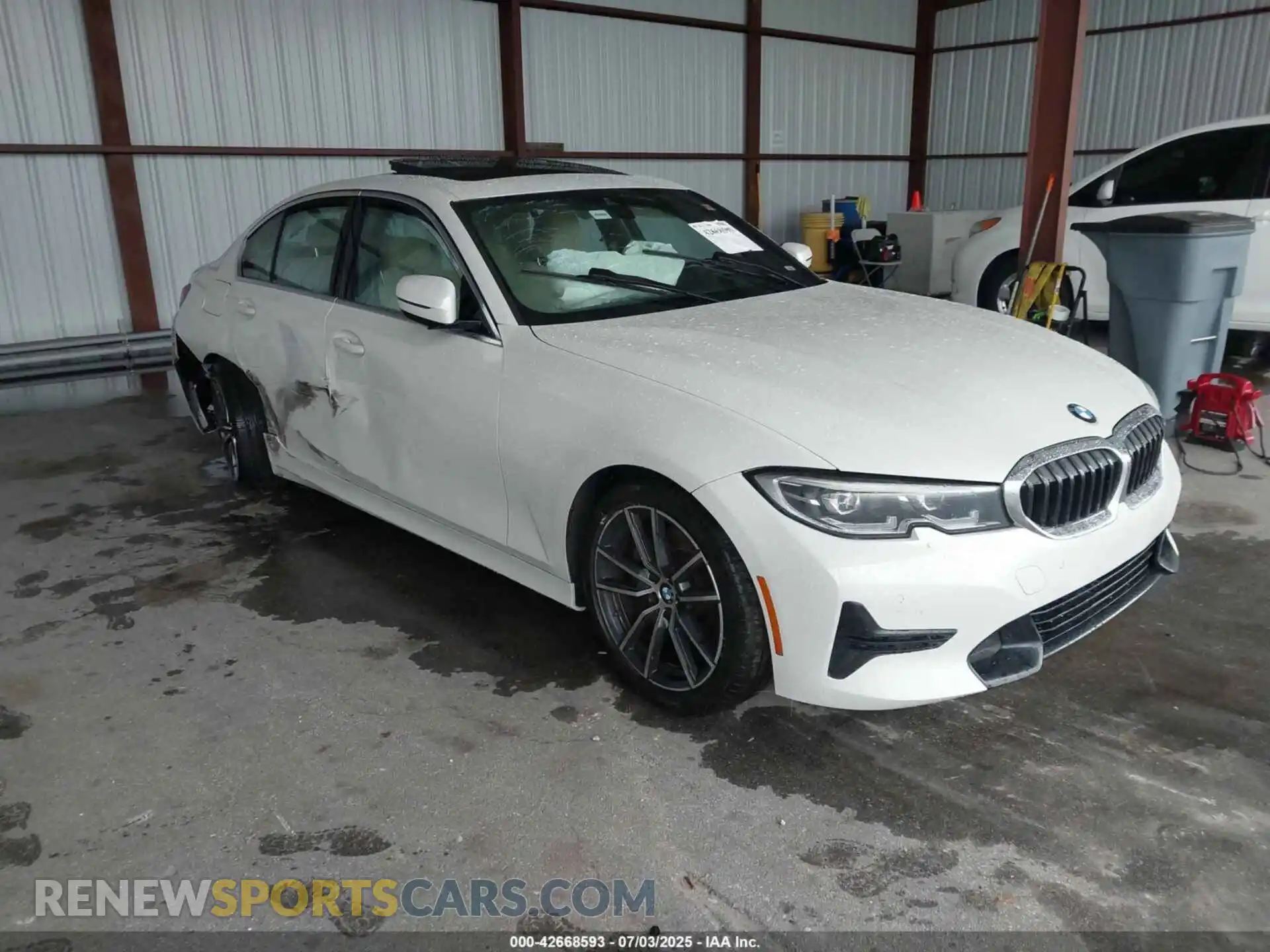 1 Фотография поврежденного автомобиля 3MW5R1J05M8C07606 BMW 330I 2021