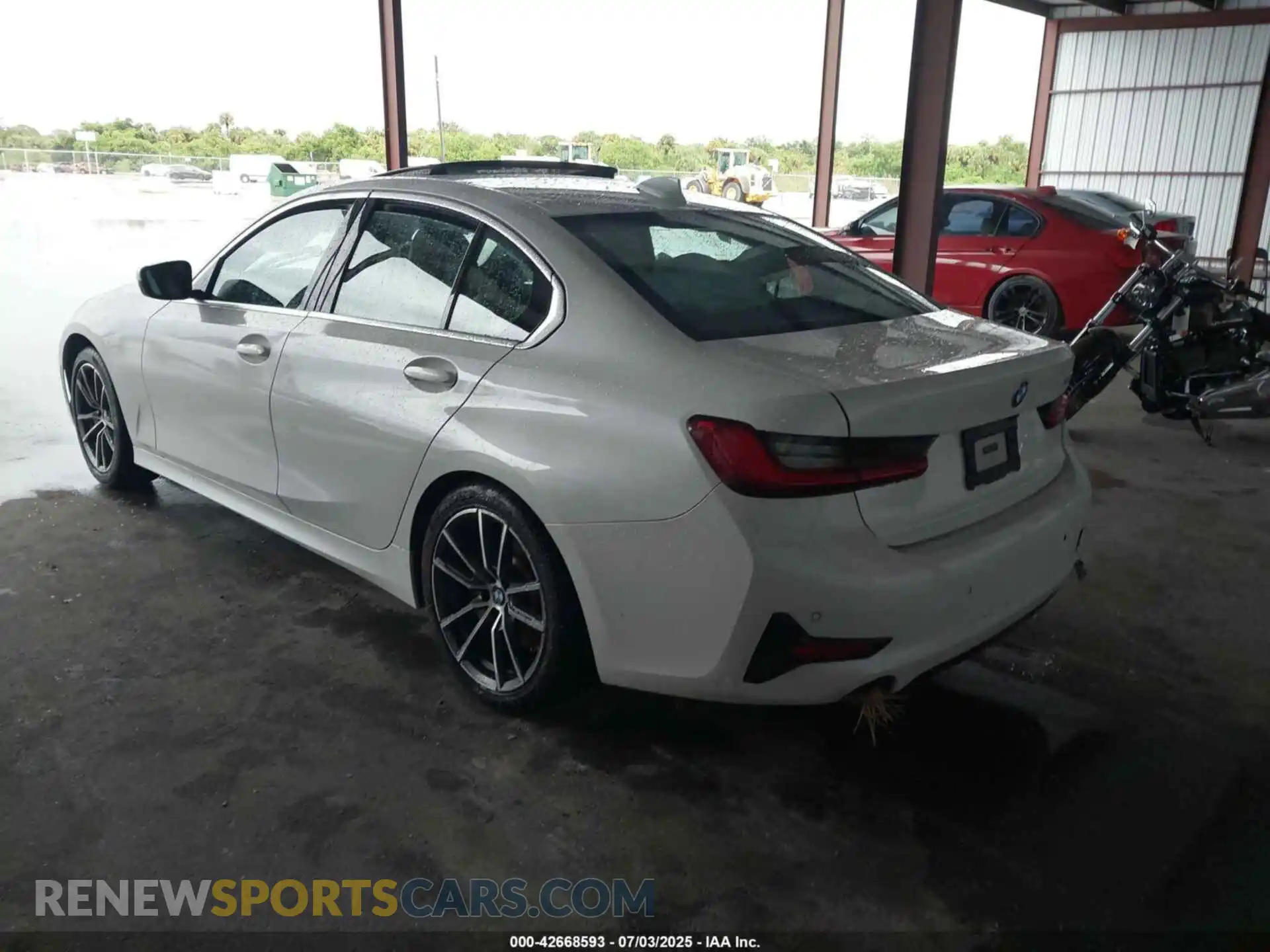 3 Фотография поврежденного автомобиля 3MW5R1J05M8C07606 BMW 330I 2021