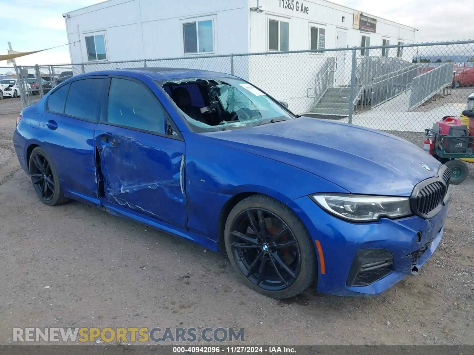 1 Photograph of a damaged car 3MW5R1J06M8B71229 BMW 330I 2021