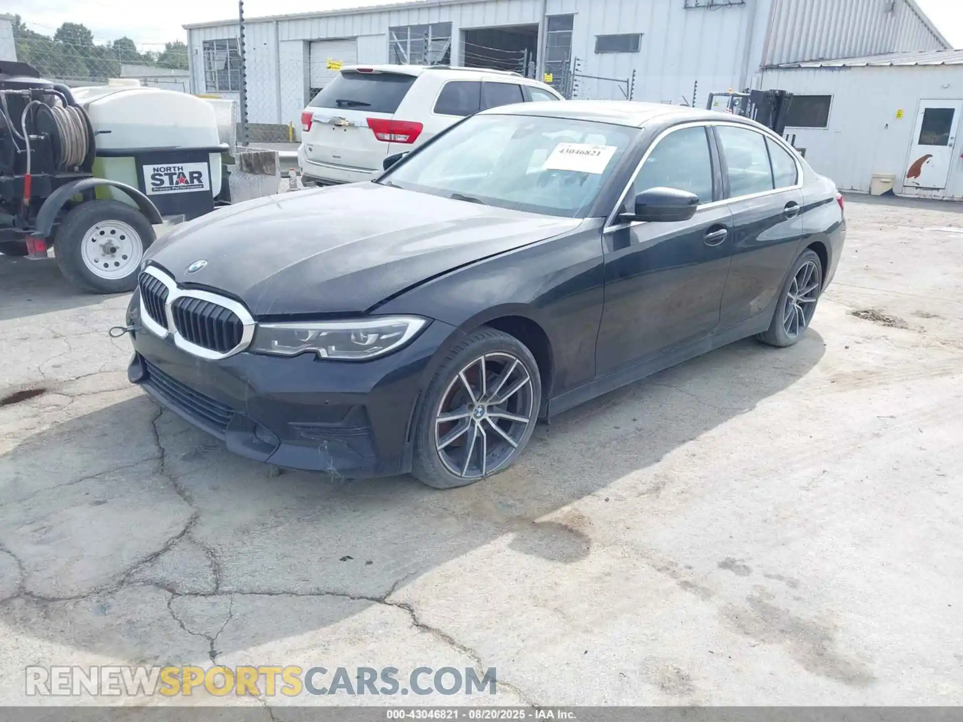 2 Photograph of a damaged car 3MW5R1J06M8C18288 BMW 330I 2021
