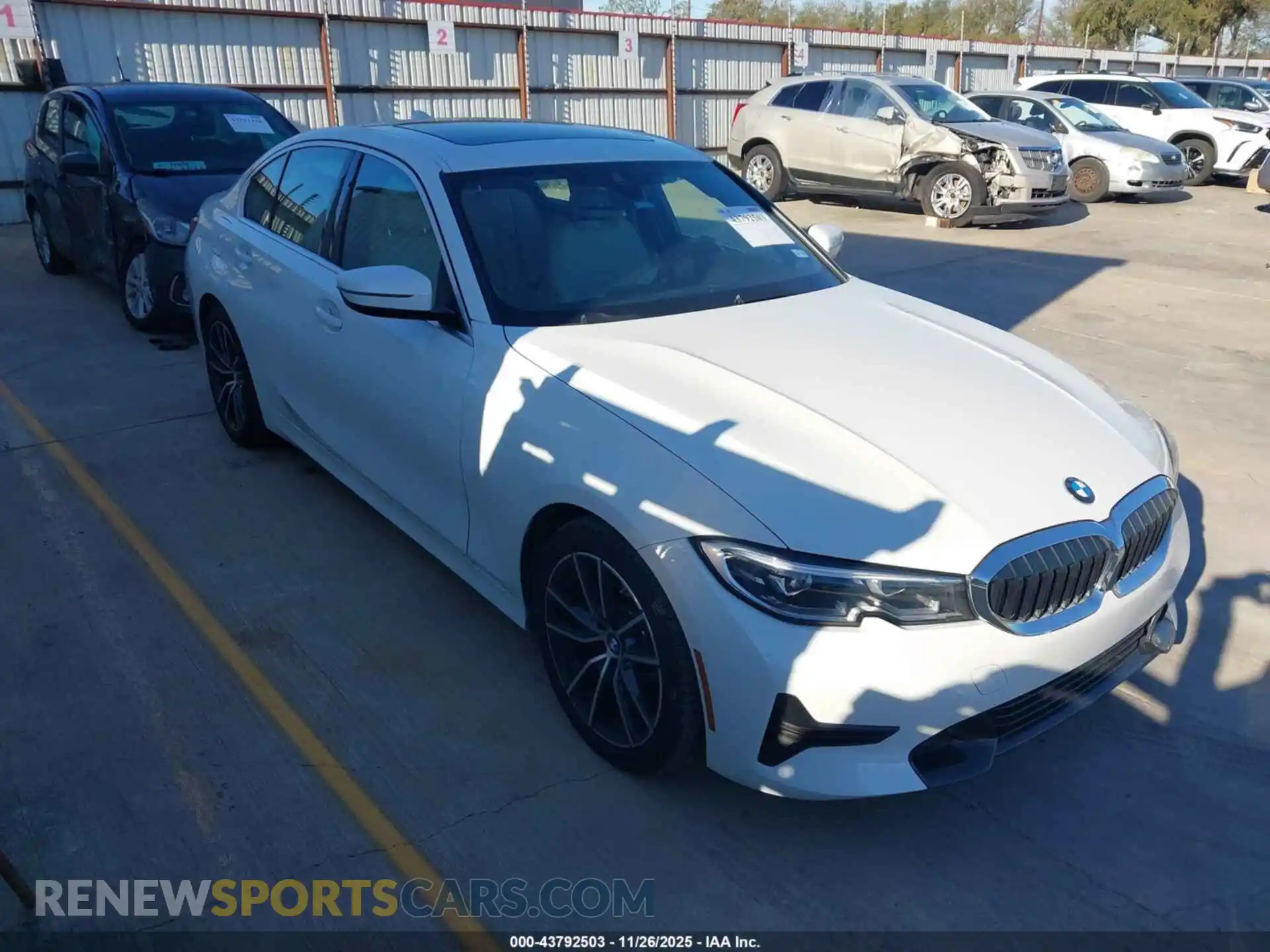 1 Photograph of a damaged car 3MW5R1J07M8B91098 BMW 330I 2021