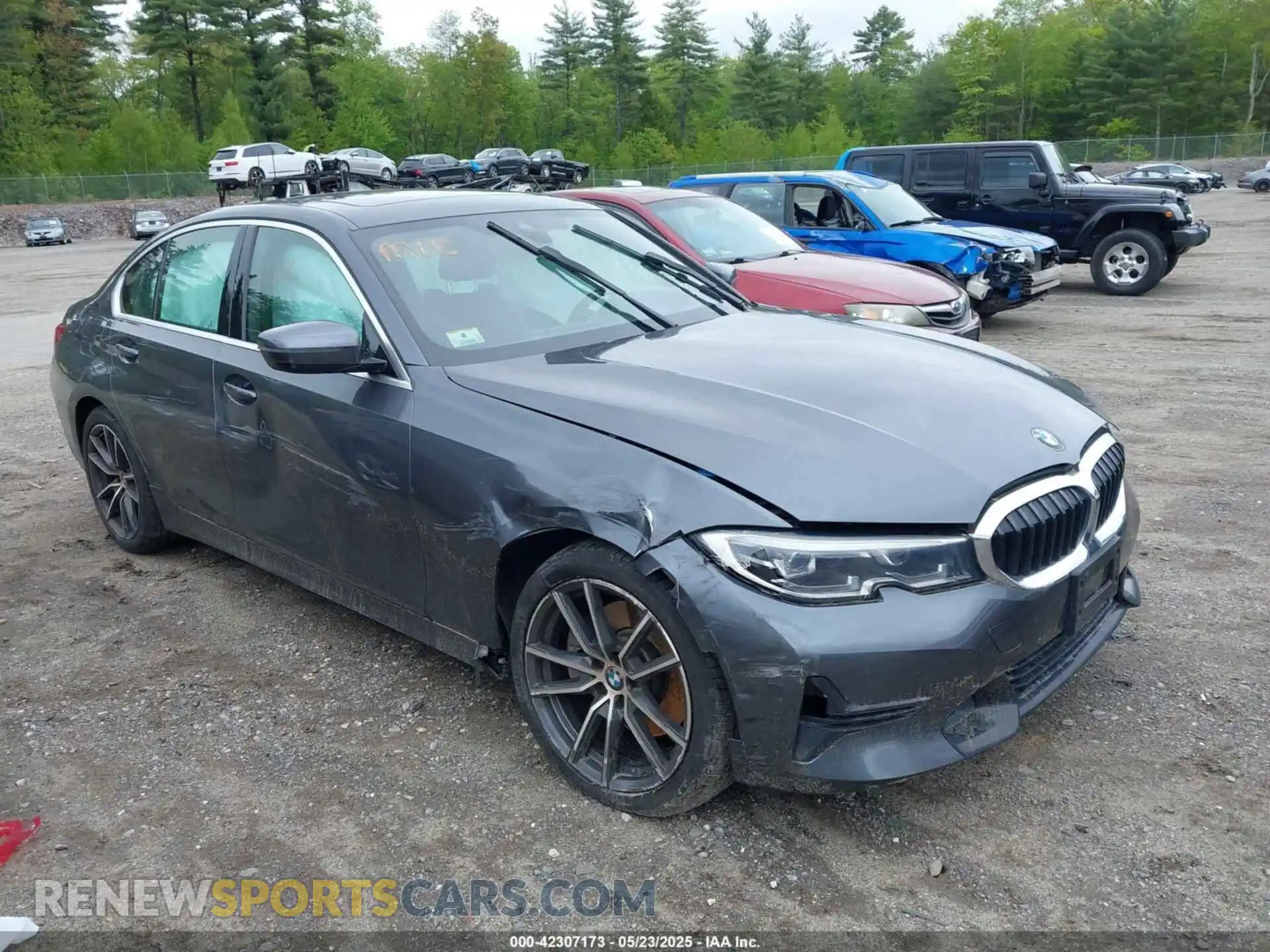 1 Photograph of a damaged car 3MW5R7J01M8B94131 BMW 330I 2021