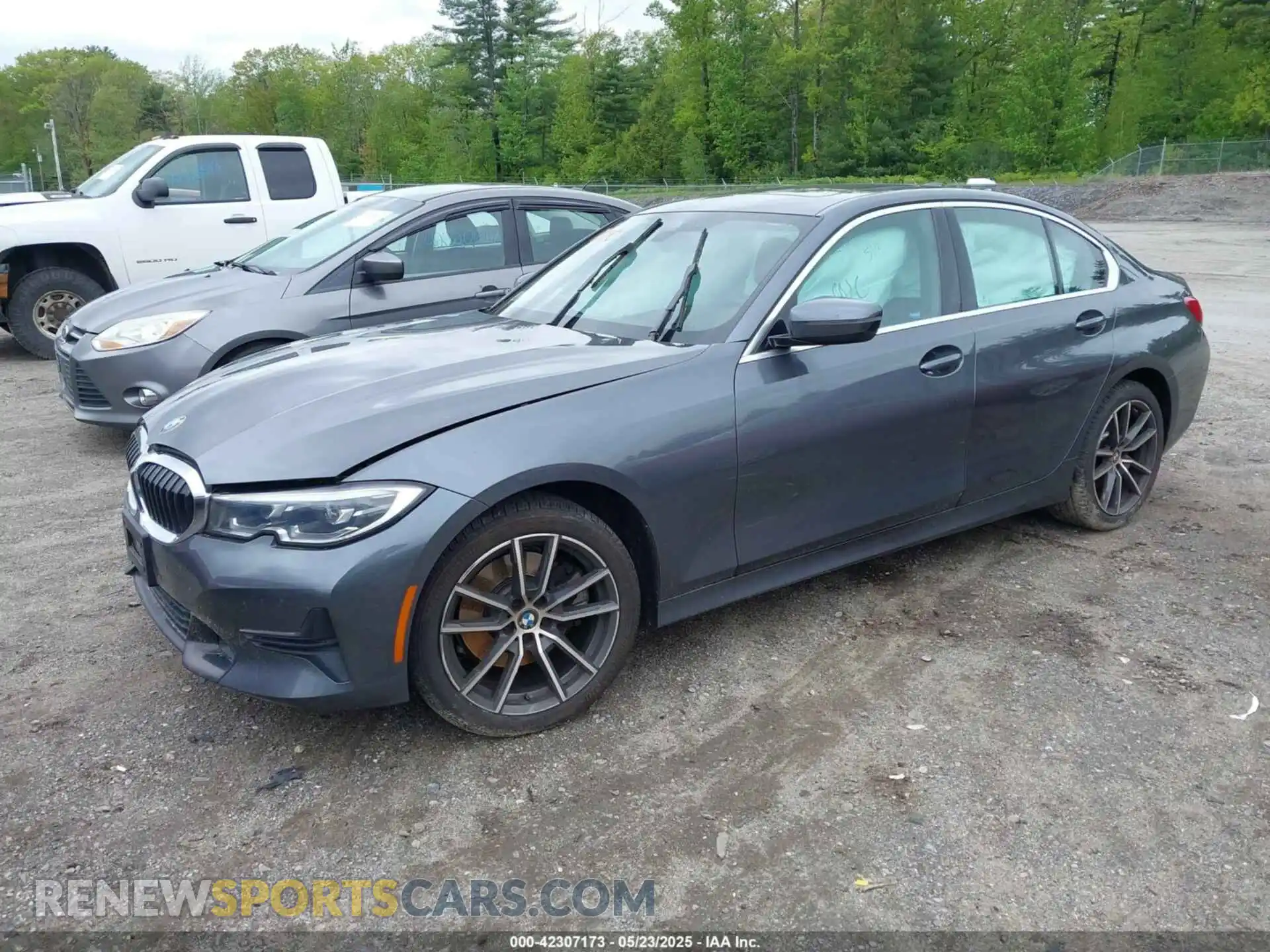 2 Photograph of a damaged car 3MW5R7J01M8B94131 BMW 330I 2021