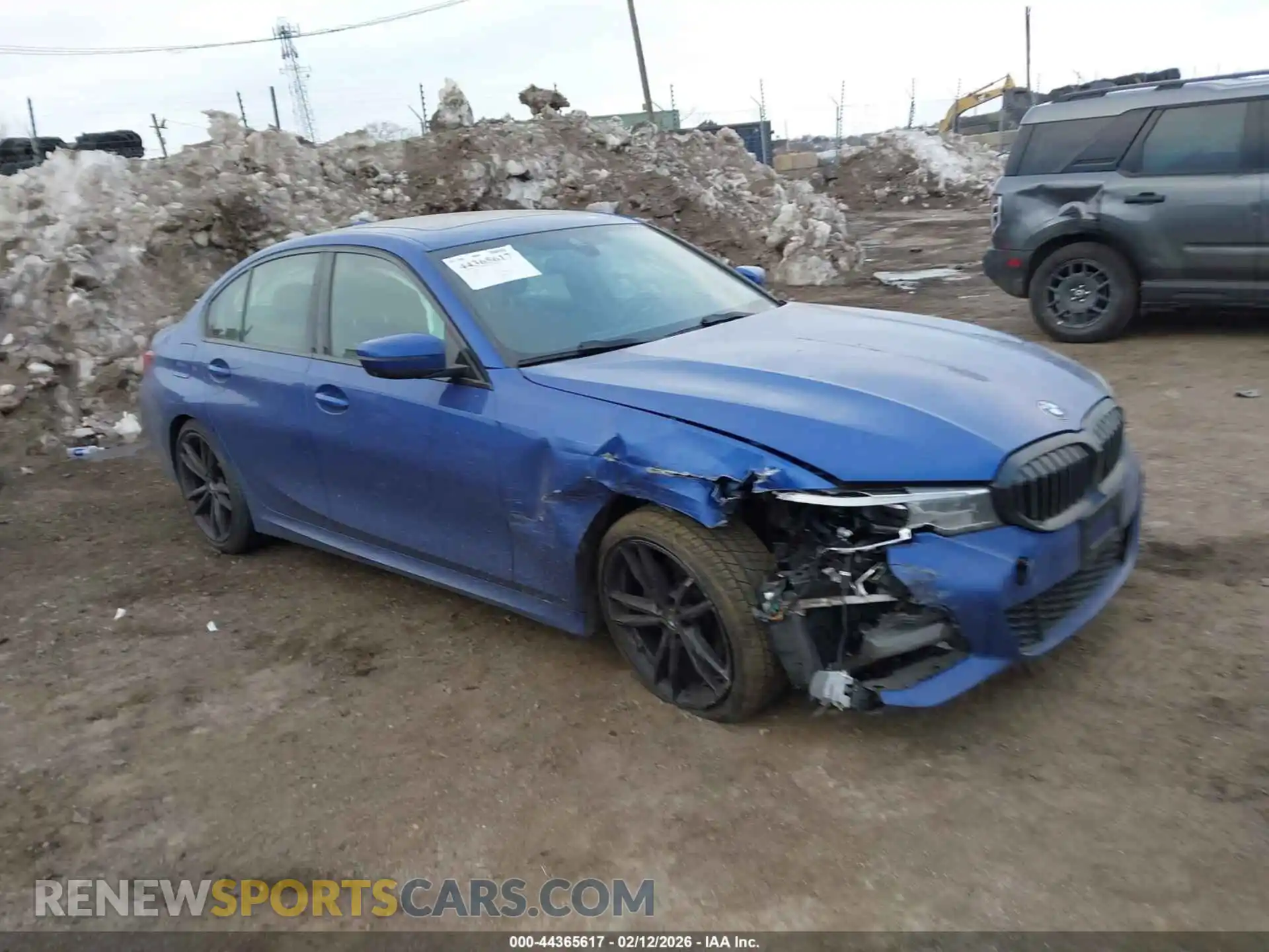 1 Photograph of a damaged car 3MW5R7J01M8C14751 BMW 330I 2021