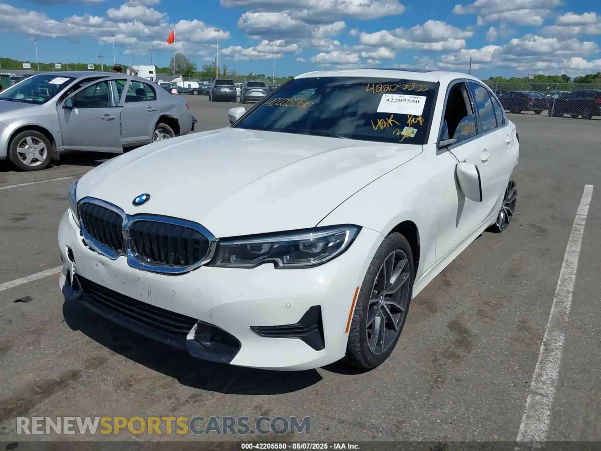 2 Photograph of a damaged car 3MW5R7J02M8B52034 BMW 330I 2021