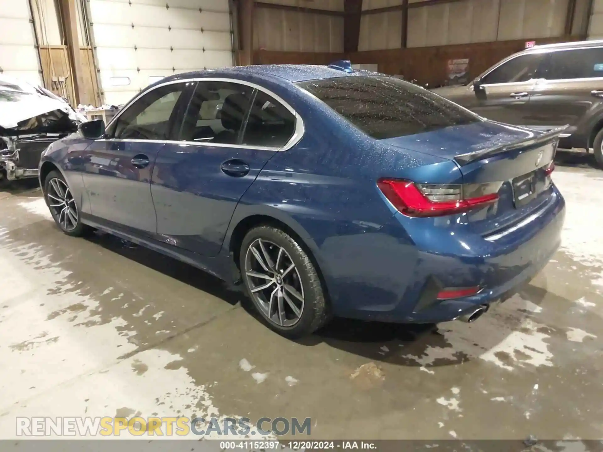 3 Photograph of a damaged car 3MW5R7J02M8B60263 BMW 330I 2021