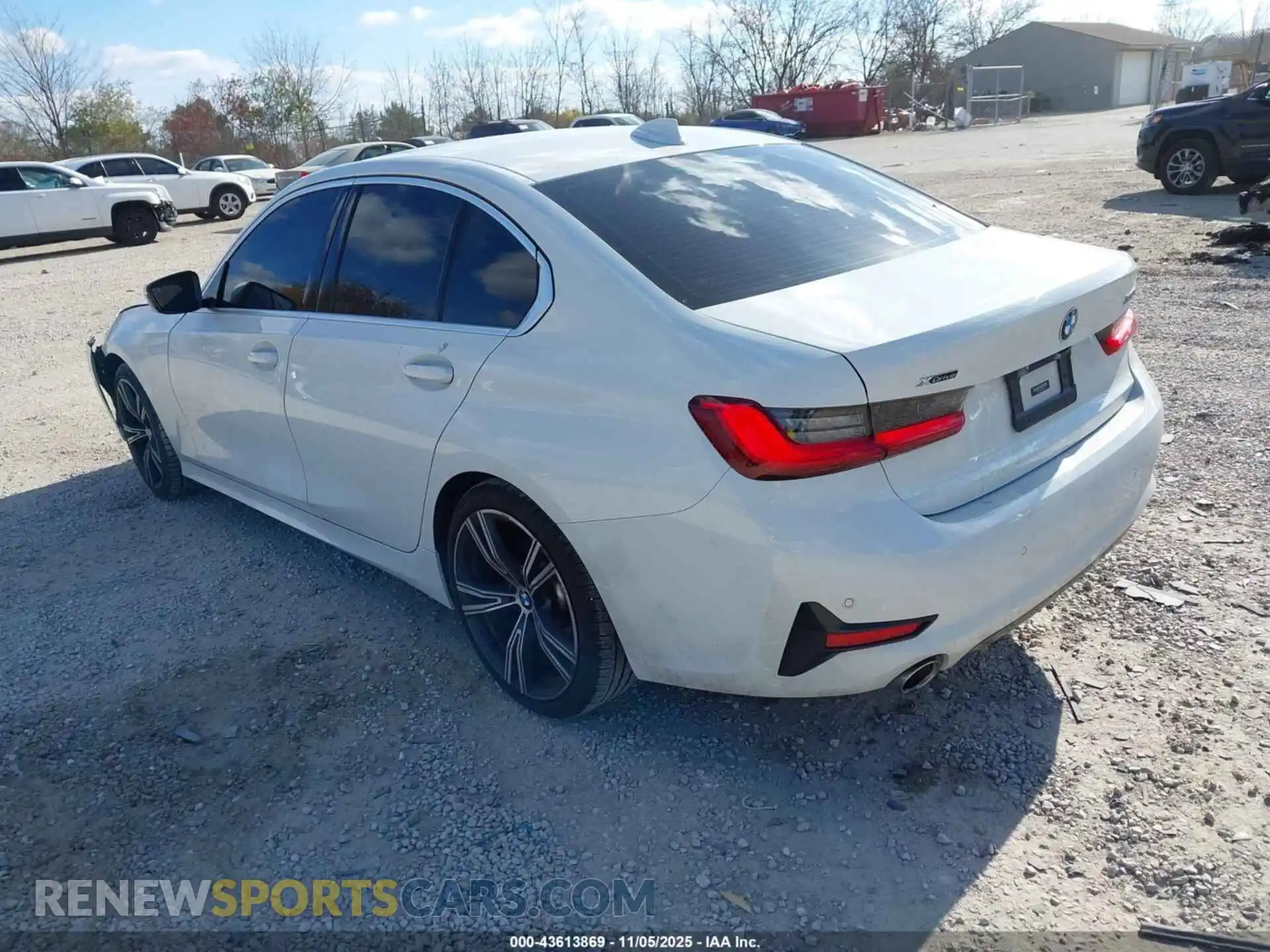 3 Photograph of a damaged car 3MW5R7J03M8B58232 BMW 330I 2021