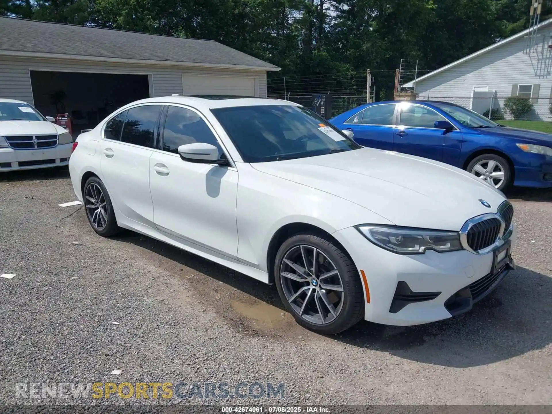 1 Photograph of a damaged car 3MW5R7J04M8C04604 BMW 330I 2021